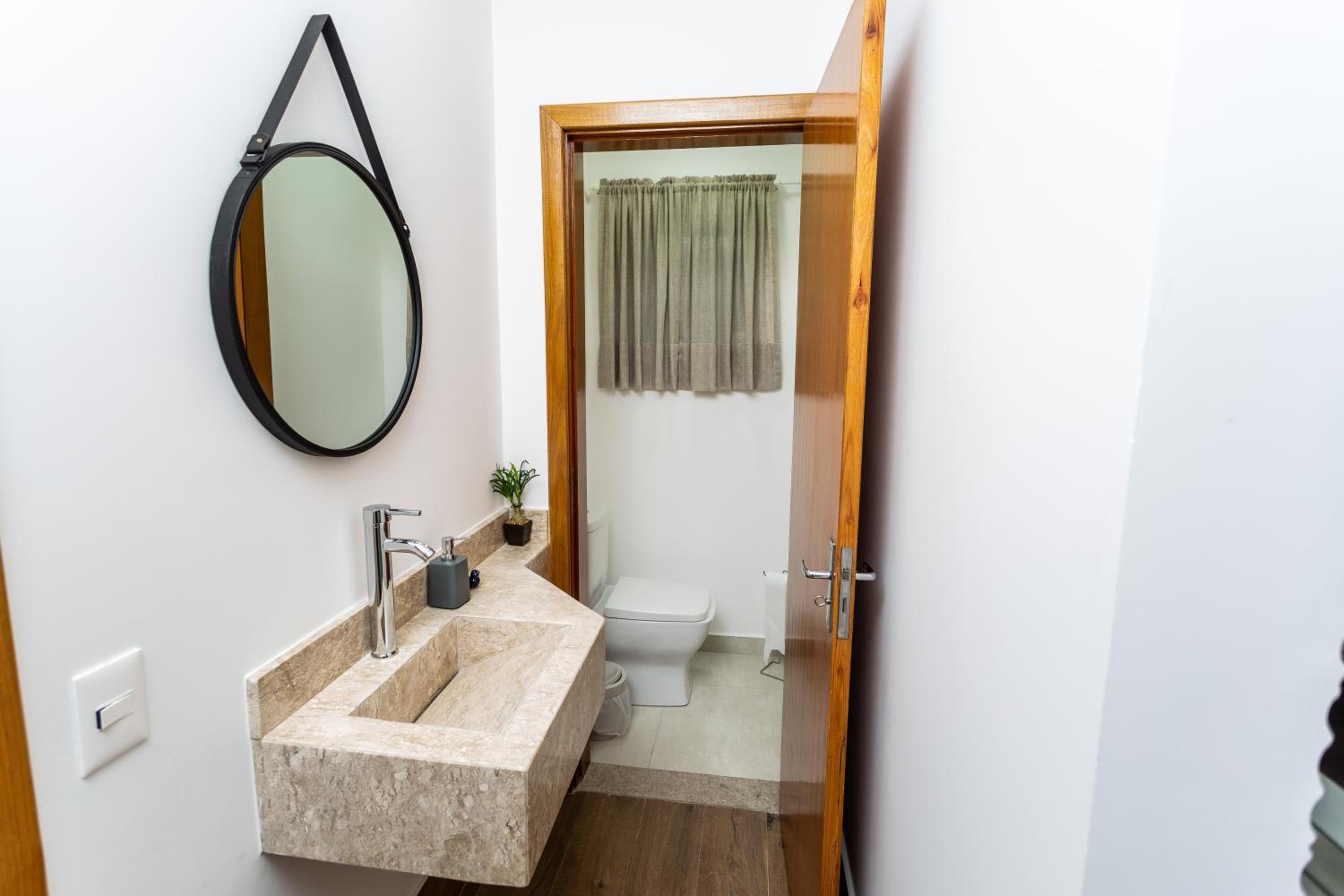 Studio Apartment - Photo 5