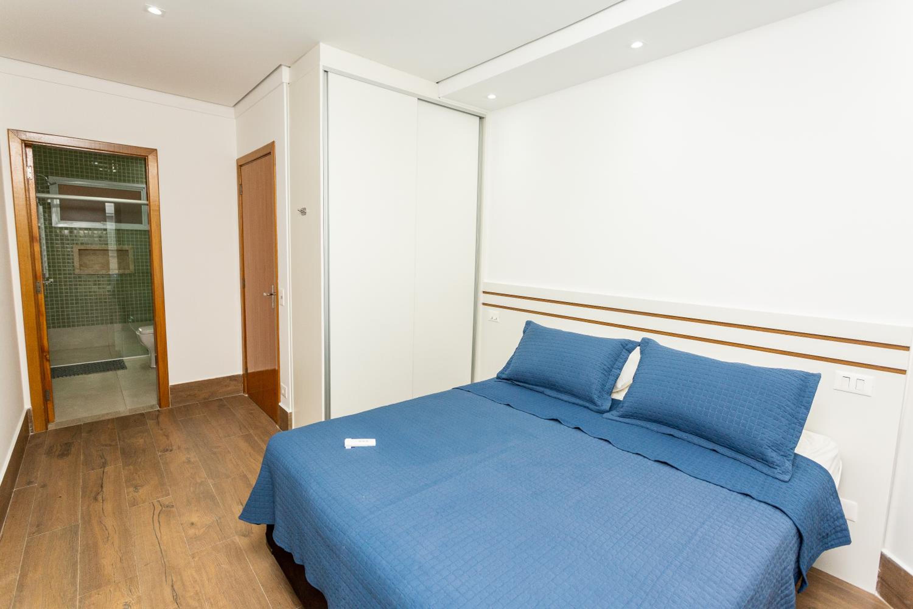 Studio Apartment - Photo 3