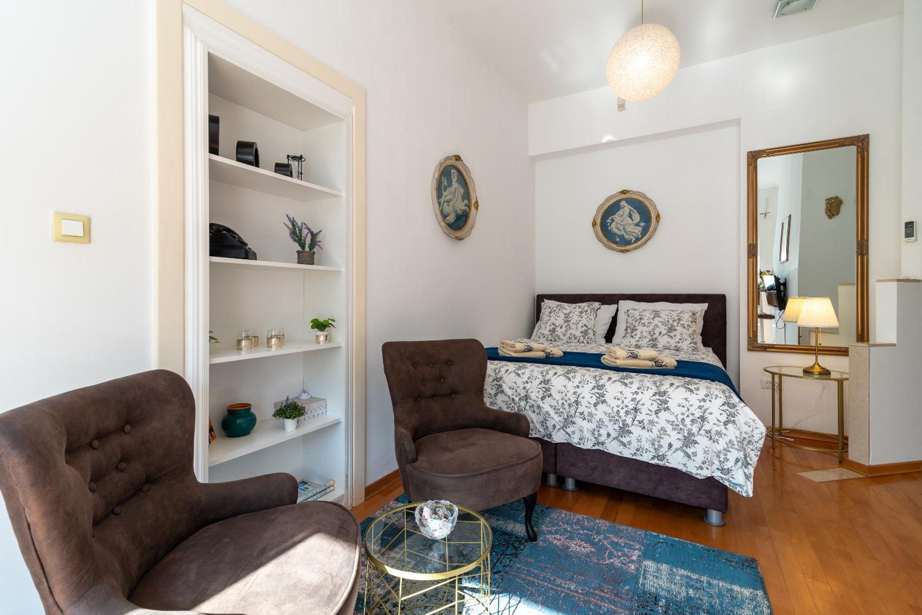 Studio Apartment with Sea View