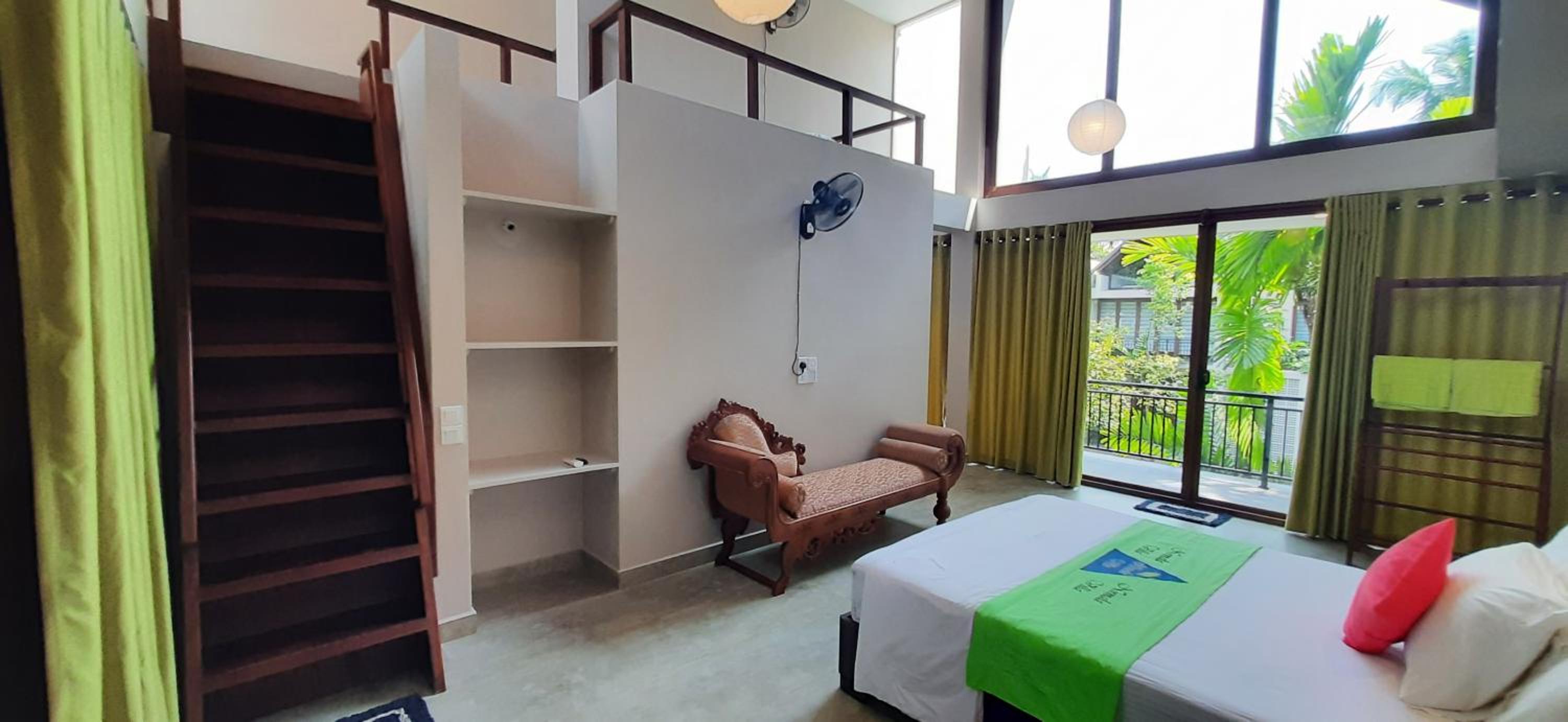 Triple Room with Pool View