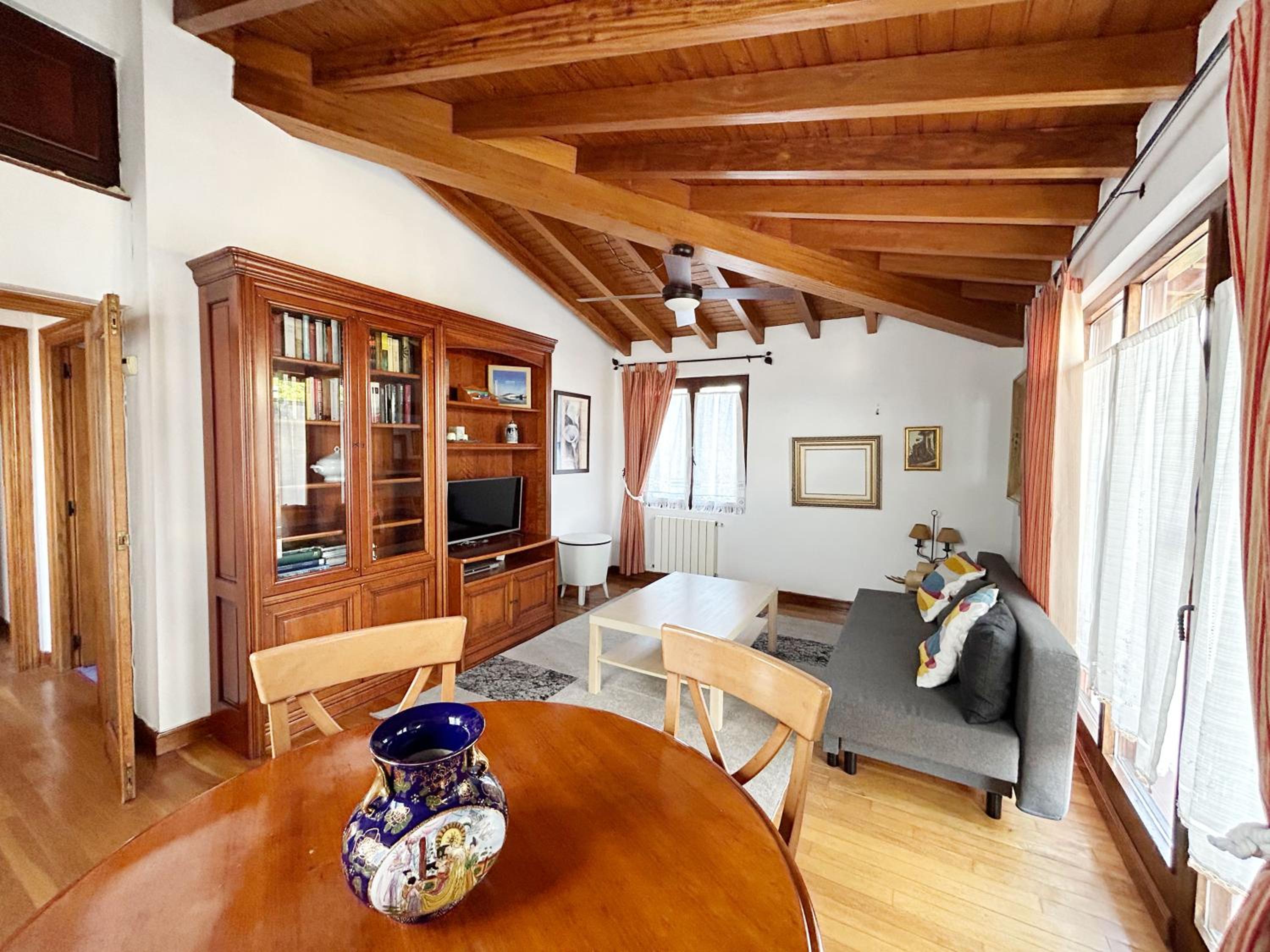 Two-Bedroom House photo 3