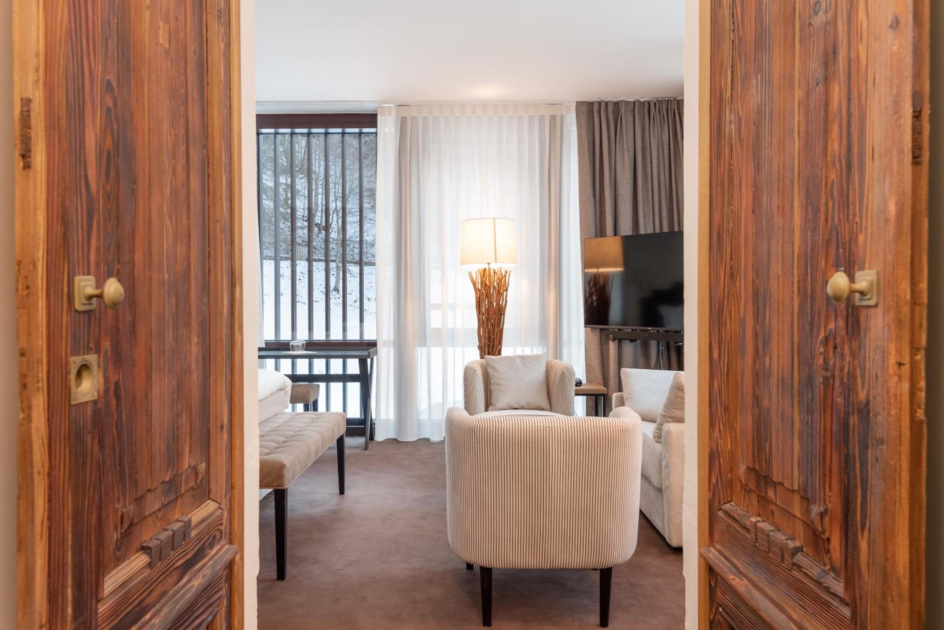 Superior Suite with Spa Access photo 2