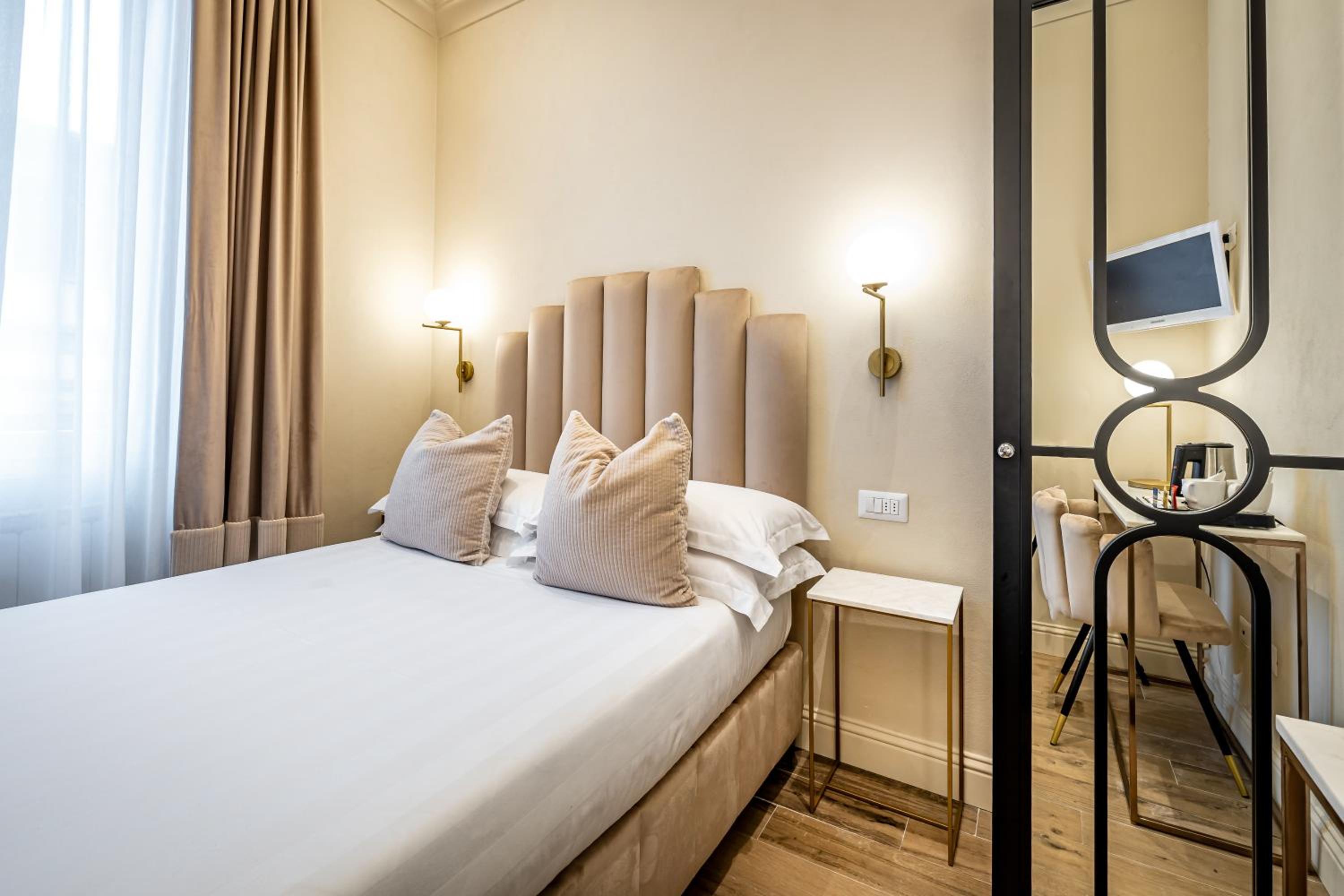 Single Room photo 1