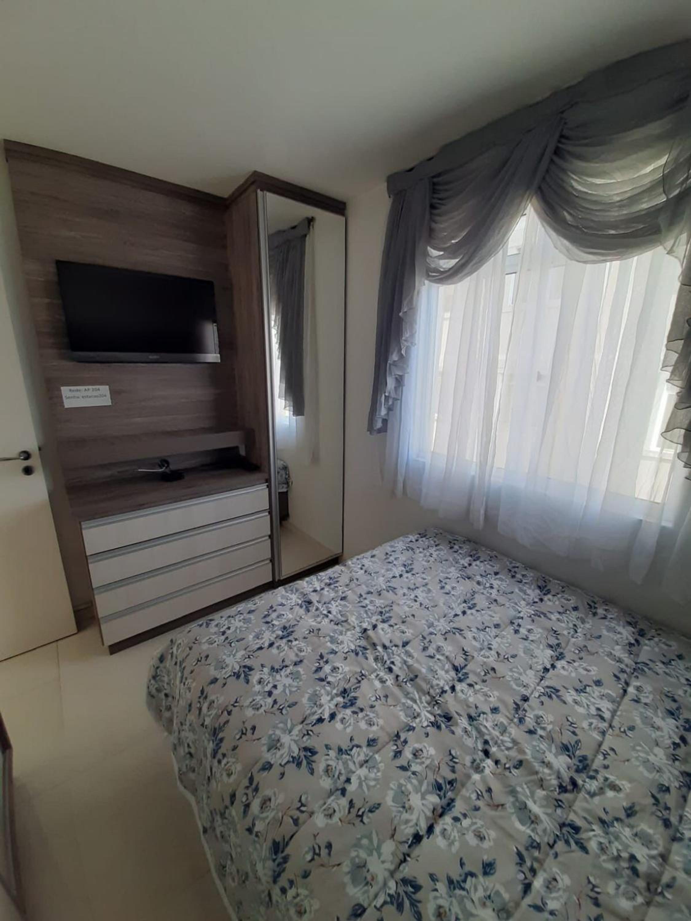 Two-Bedroom Apartment - Photo 9