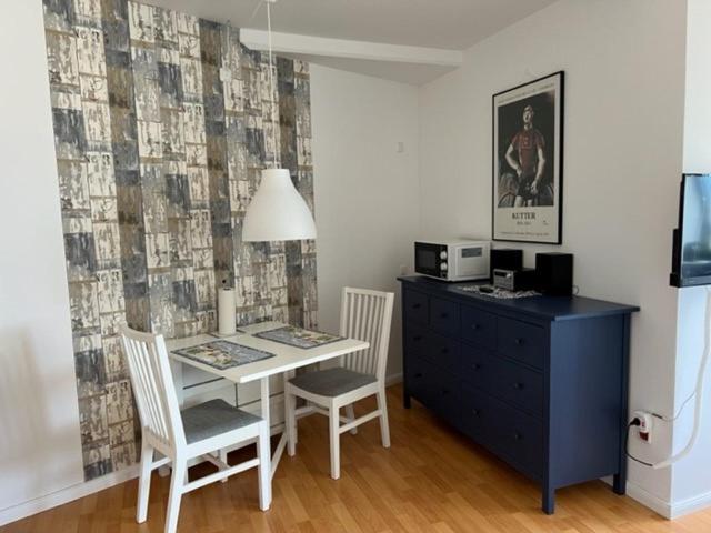 One-Bedroom Apartment photo 2