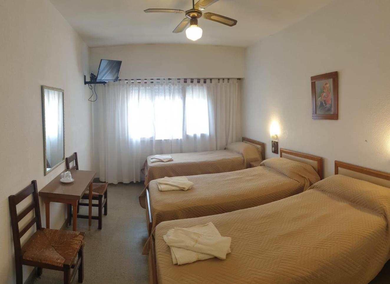 Triple Room photo 2