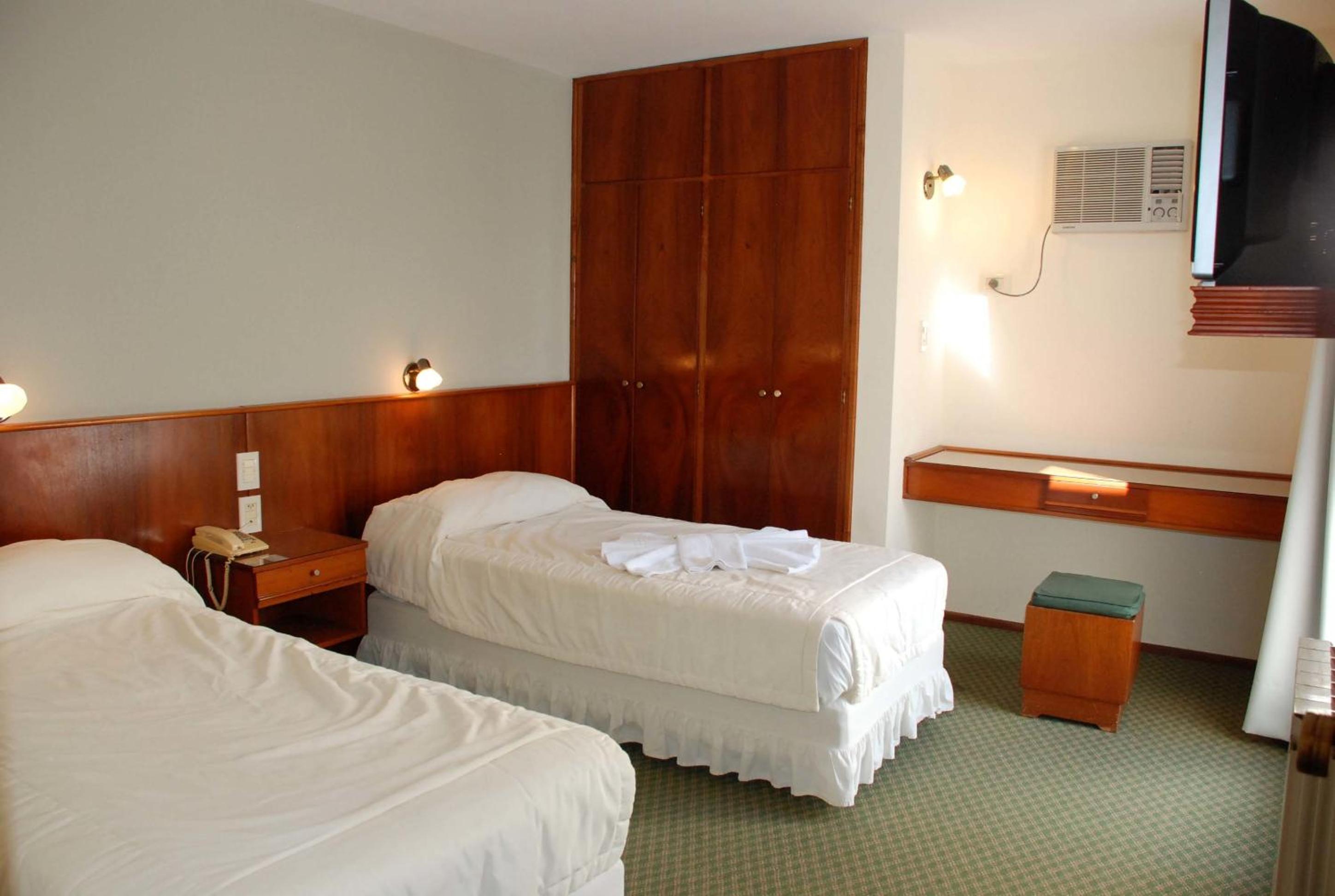 Superior Deluxe Double or Twin Room  photo 3