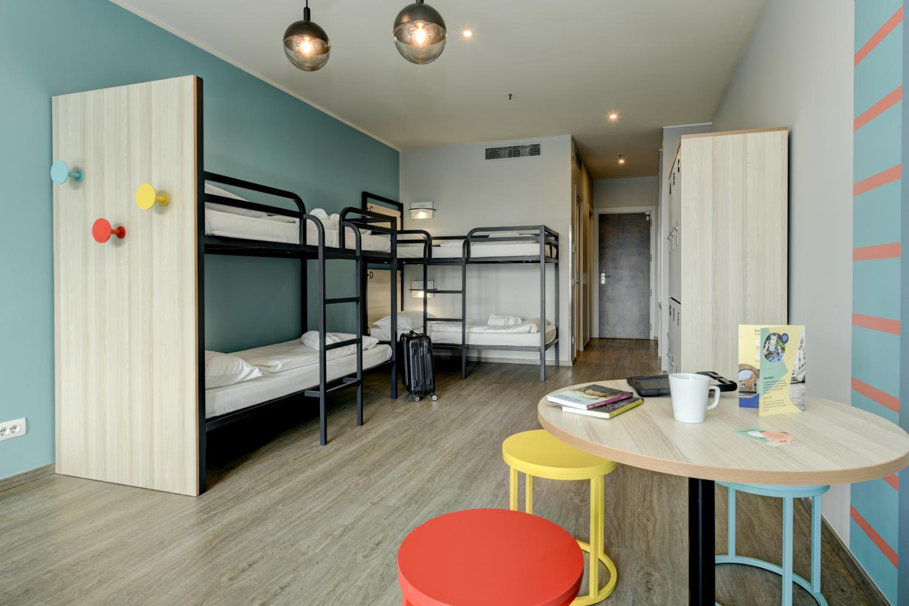 Bed in 6-Bed Mixed Dormitory Room