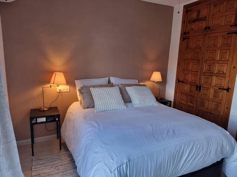Villa de Tres Habitaciones