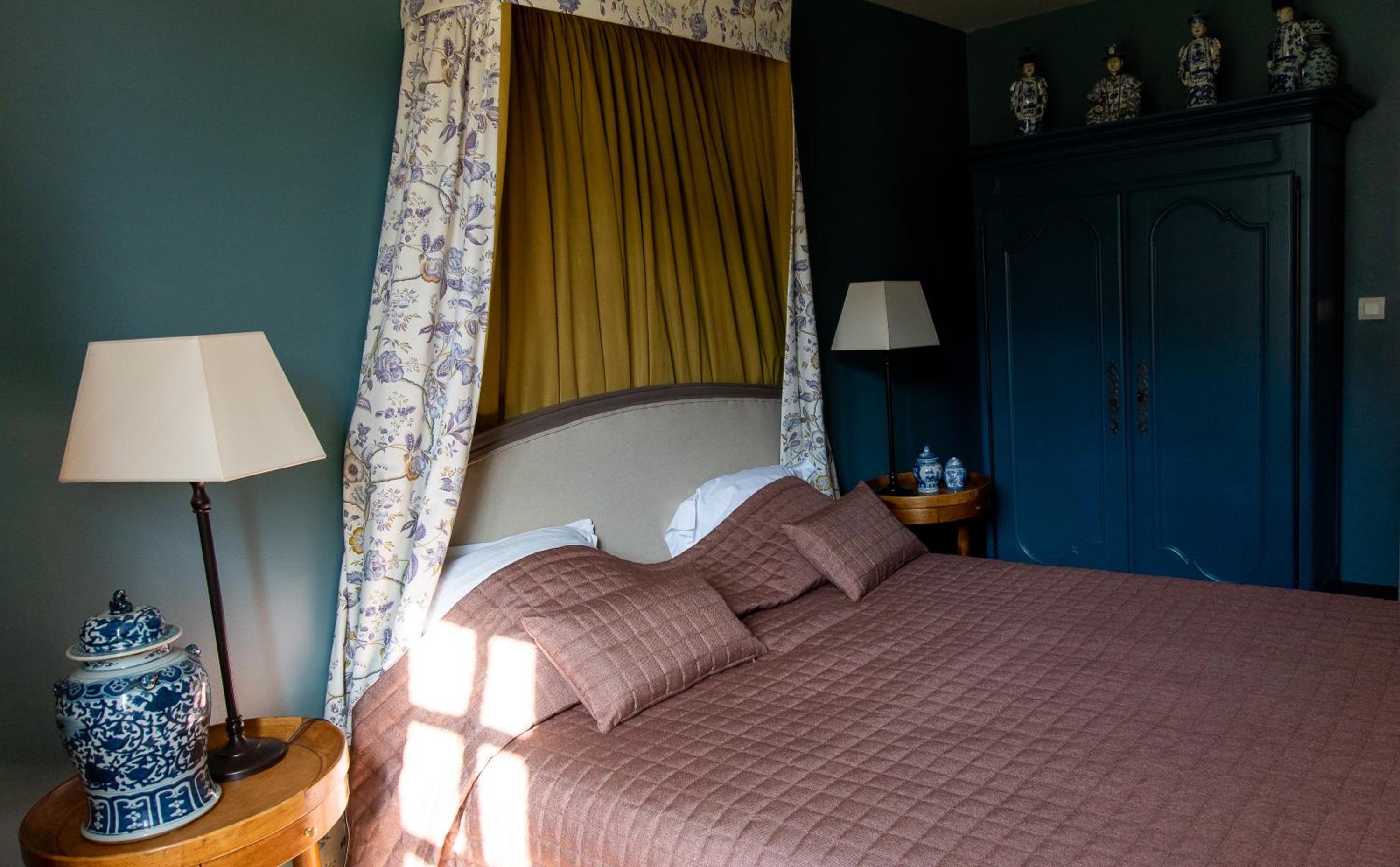 Standard King Room photo 1