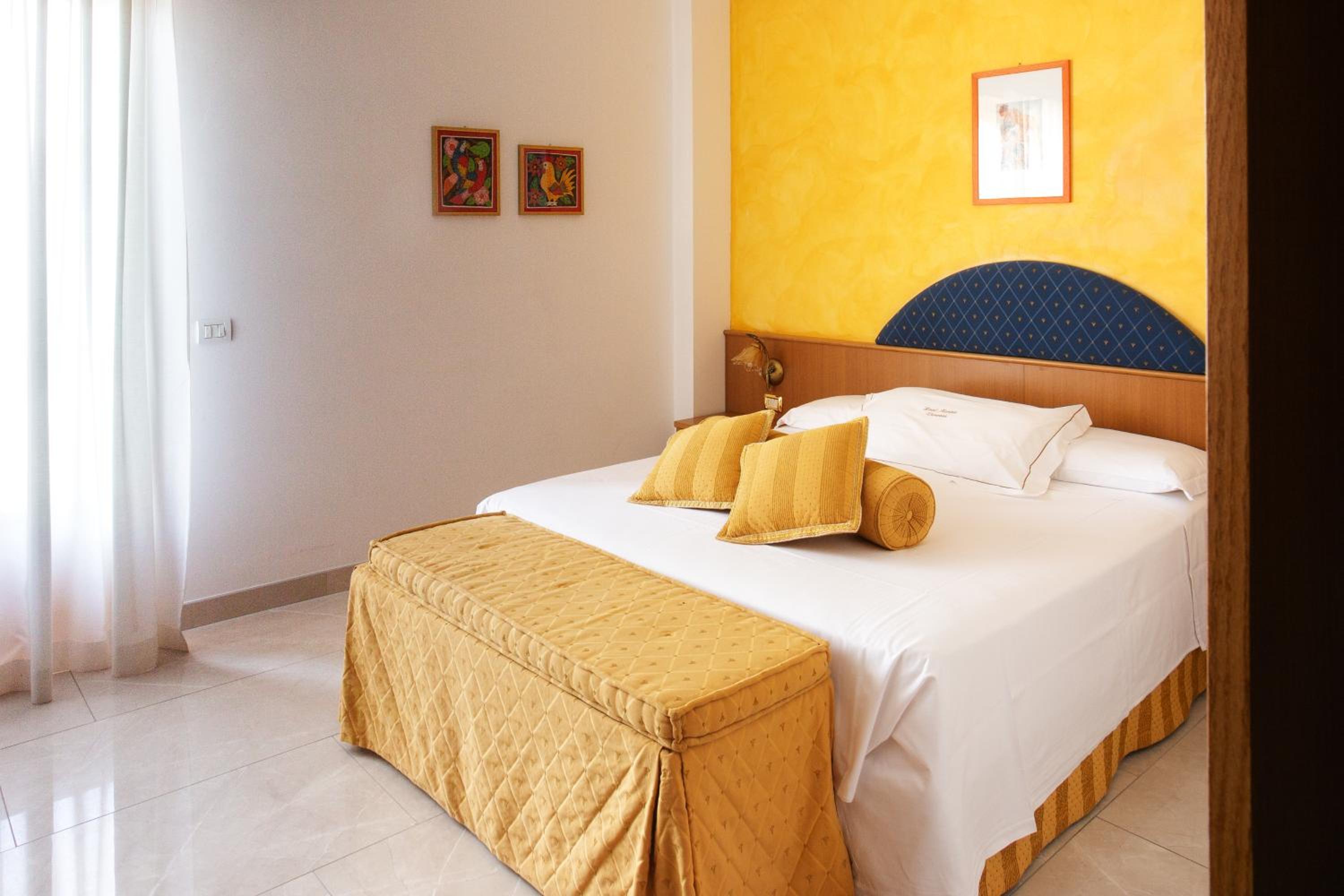 Superior Double or Twin Room photo 3