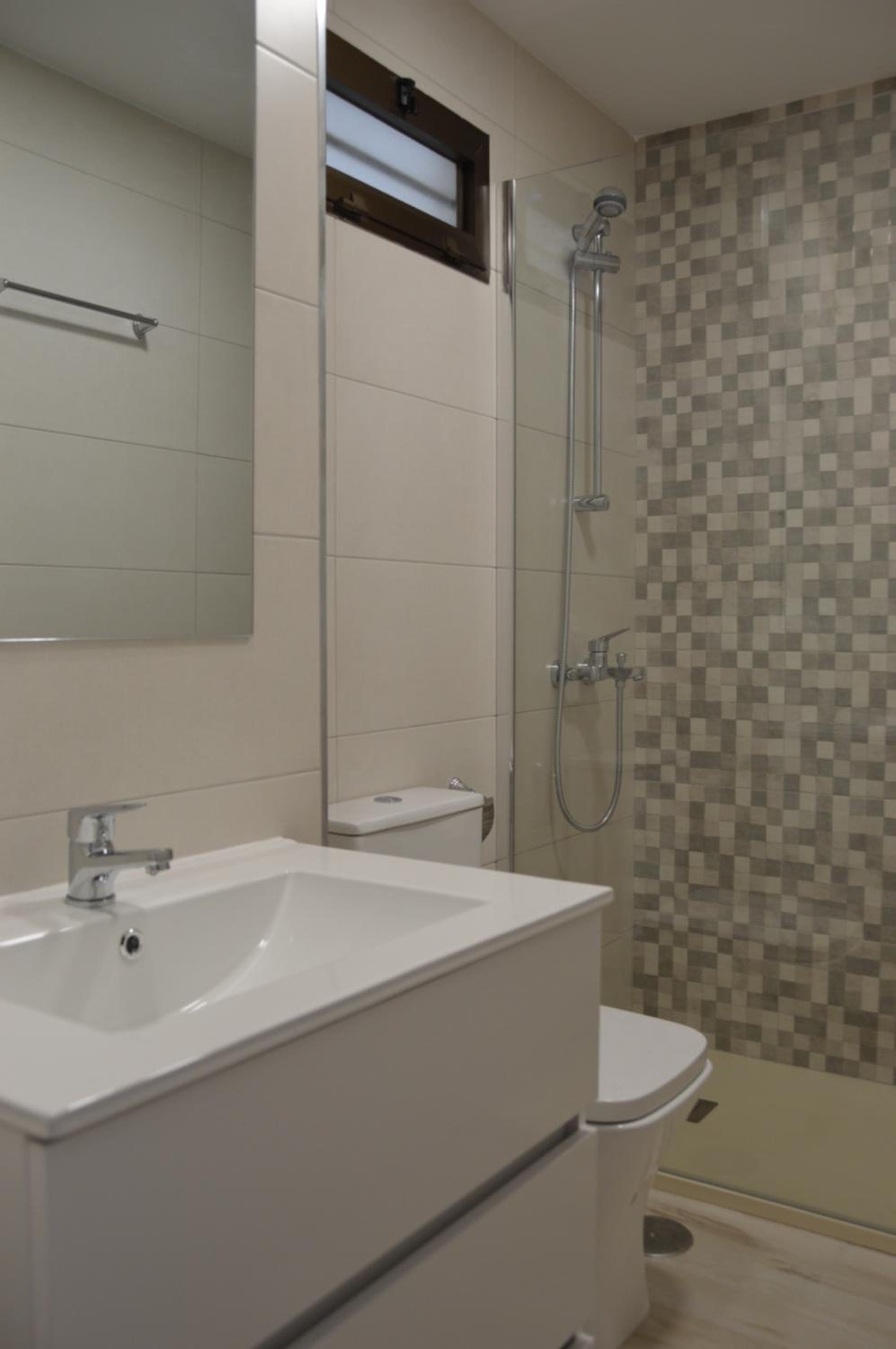 One-Bedroom Apartment - Photo 38