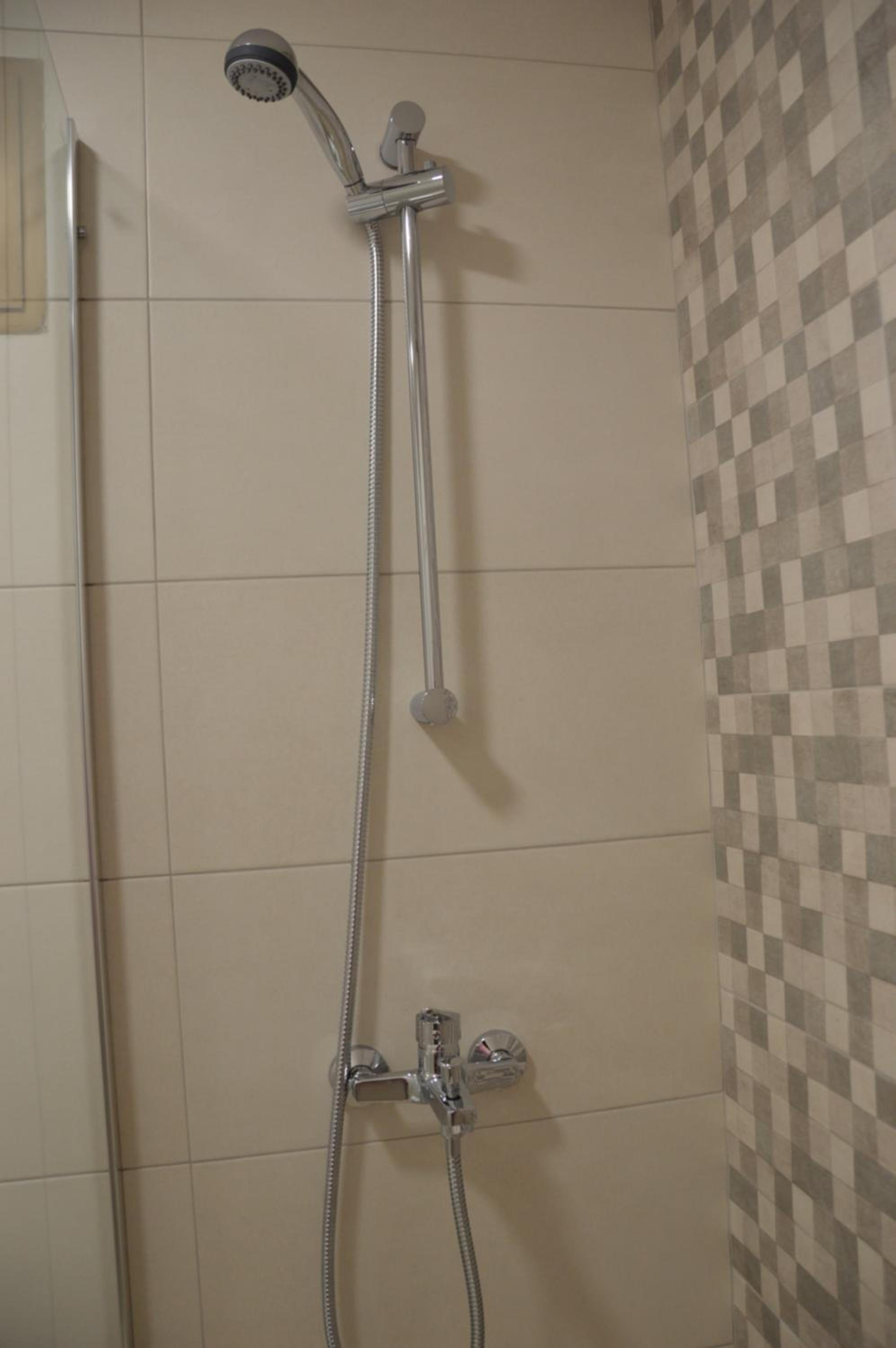One-Bedroom Apartment - Photo 39