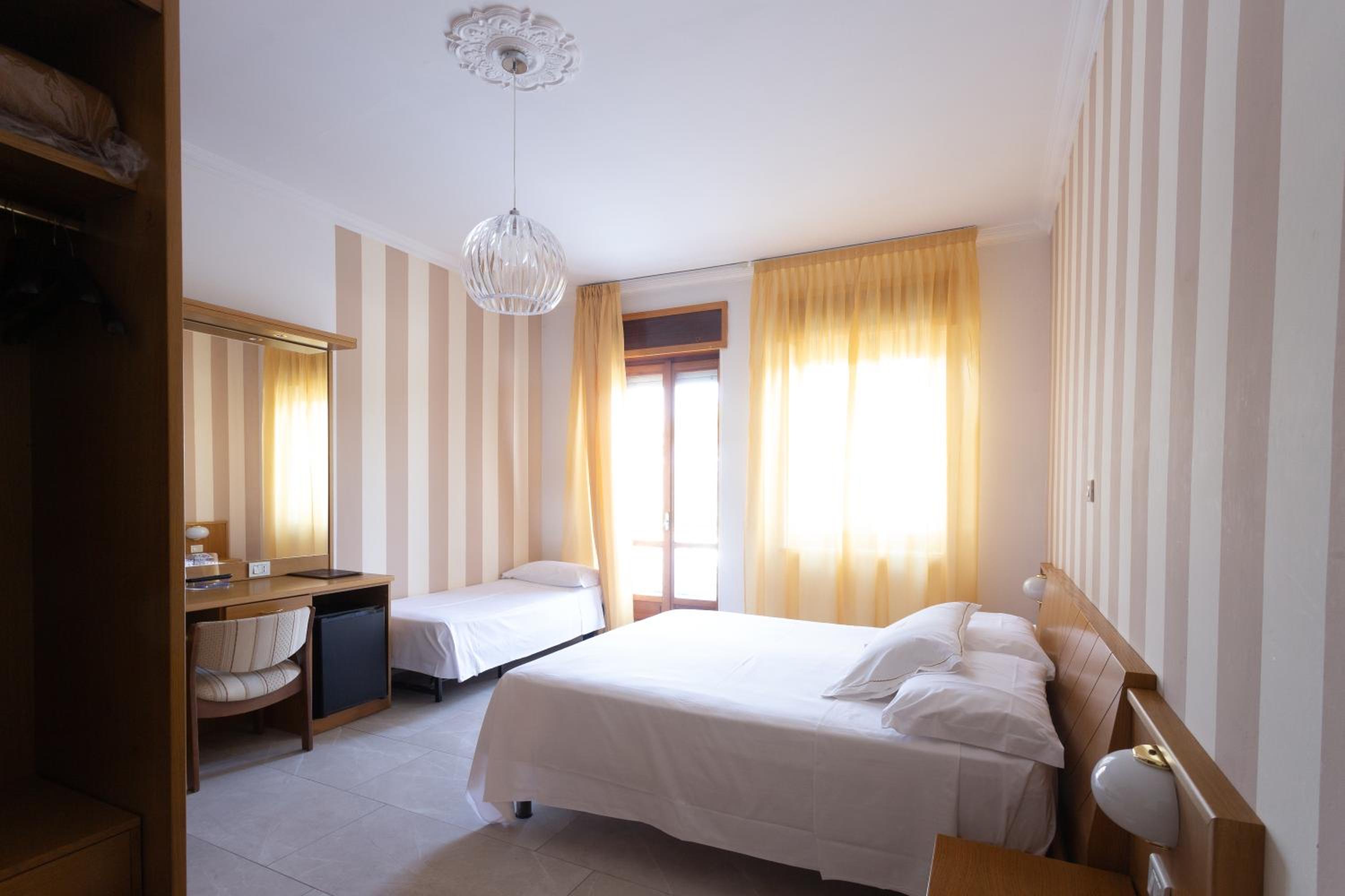 Superior Triple Room photo 1