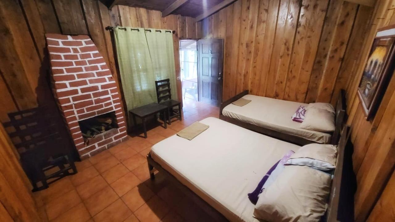 Twin Room With Private Bathroom photo 3