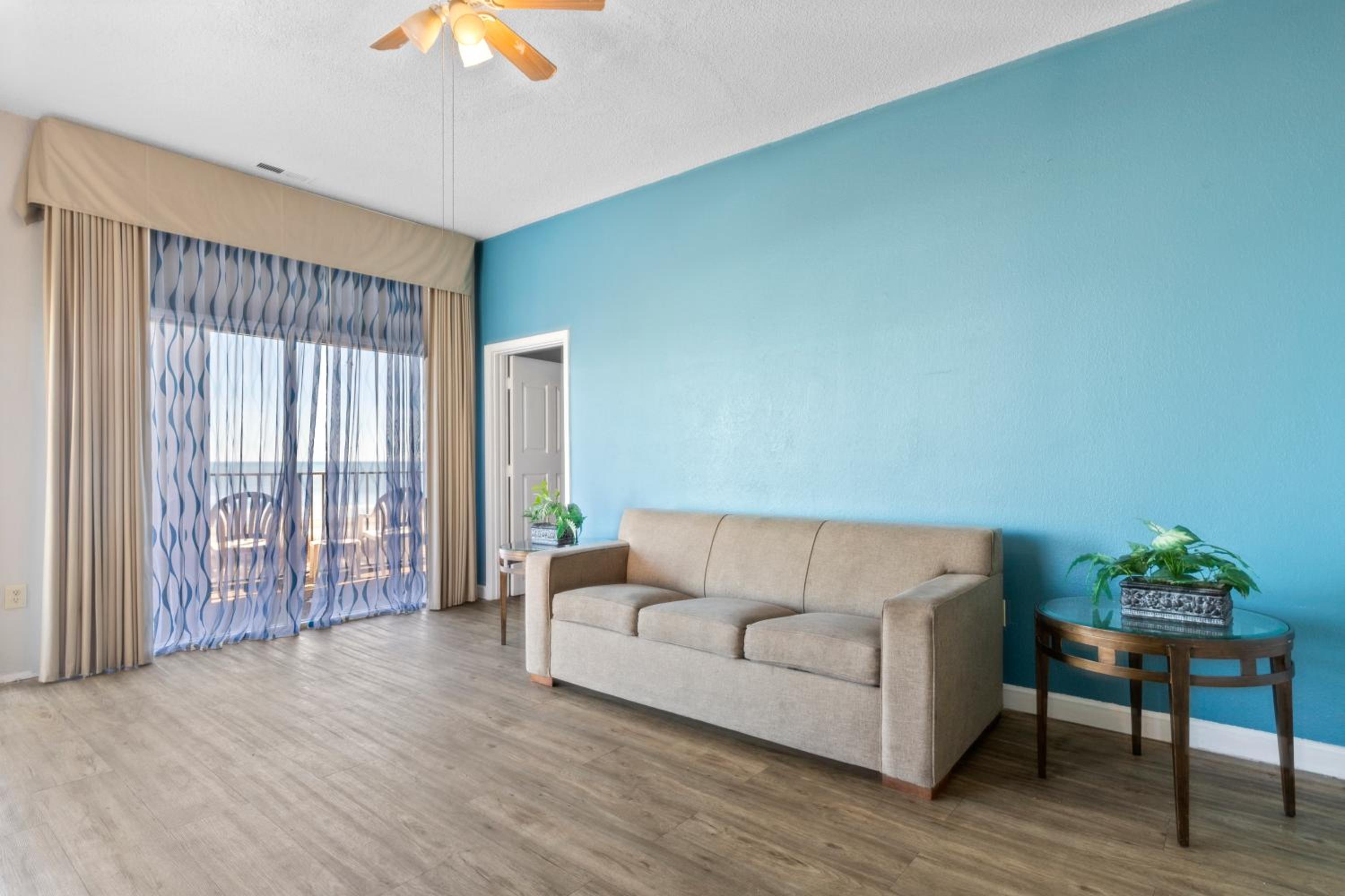 Oceanfront 2 Bedroom Suite