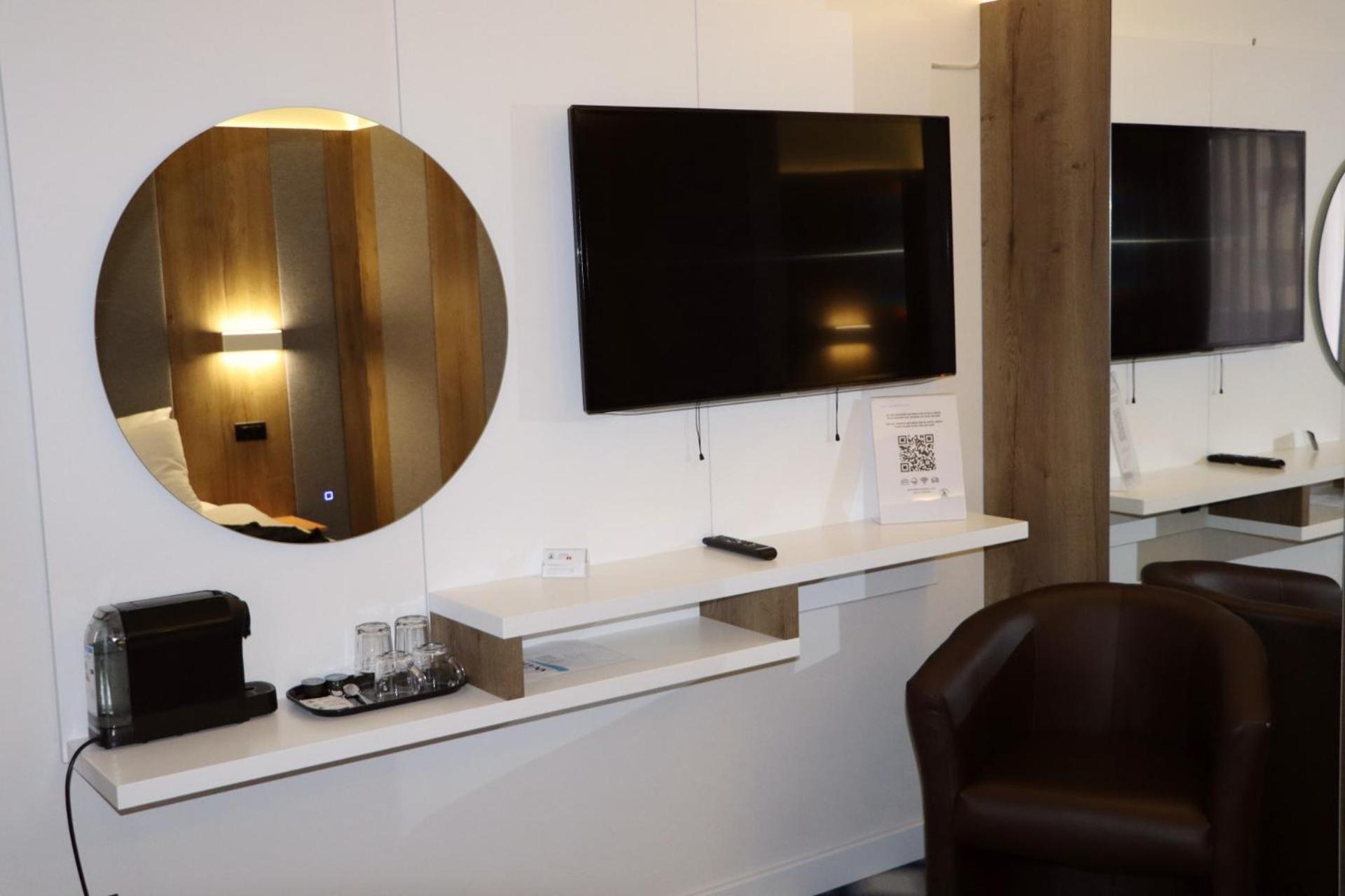 Superior Triple Room photo 3