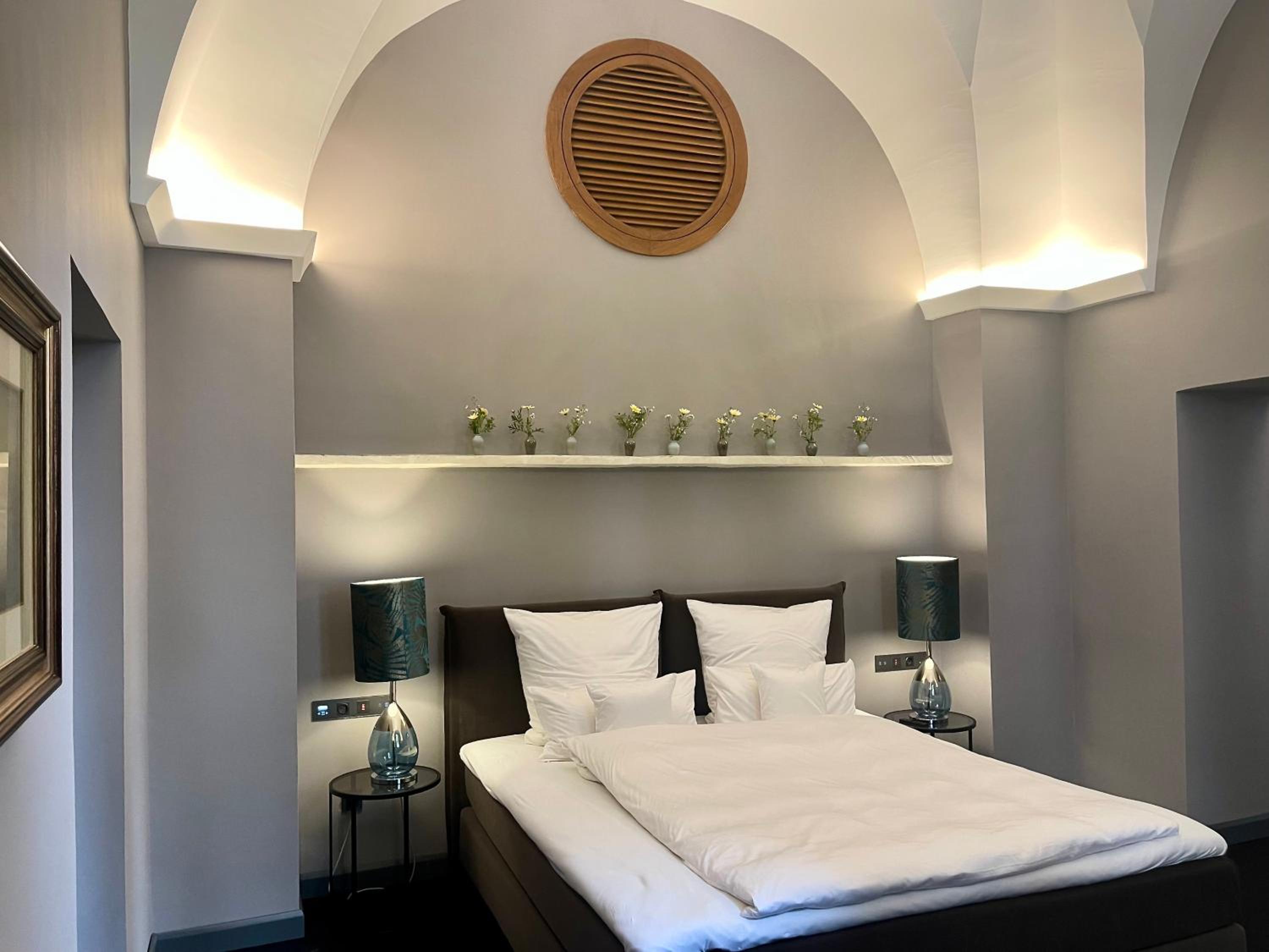 Deluxe Suite - Photo 1
