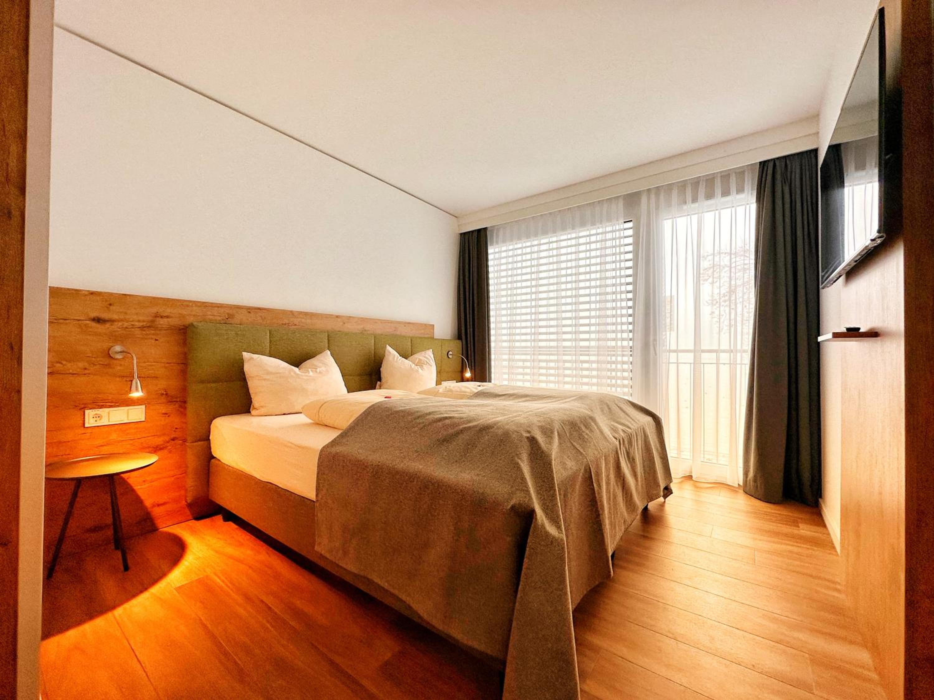 Deluxe Double Room with Balcony photo 1