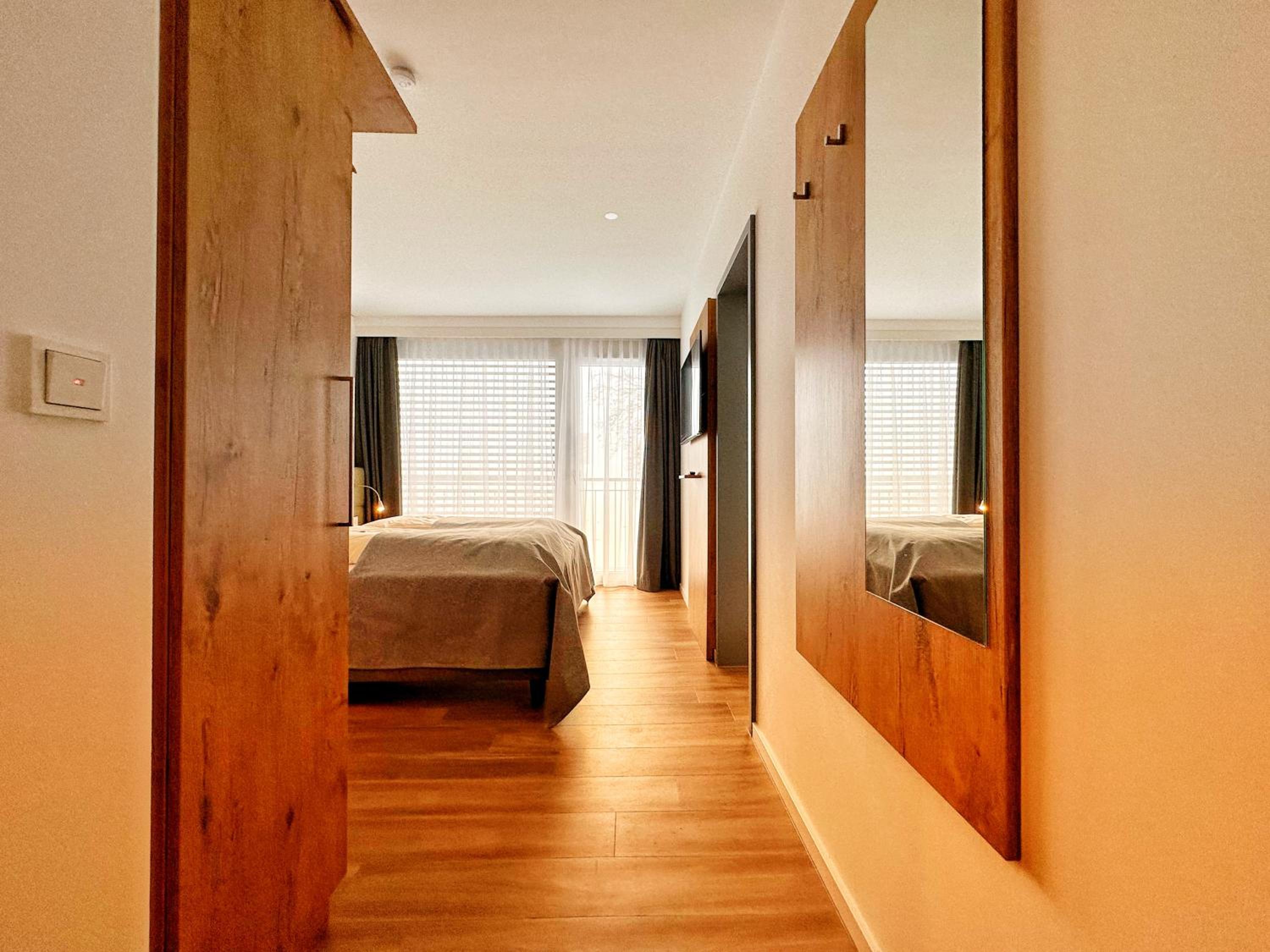Deluxe Double Room with Balcony photo 2