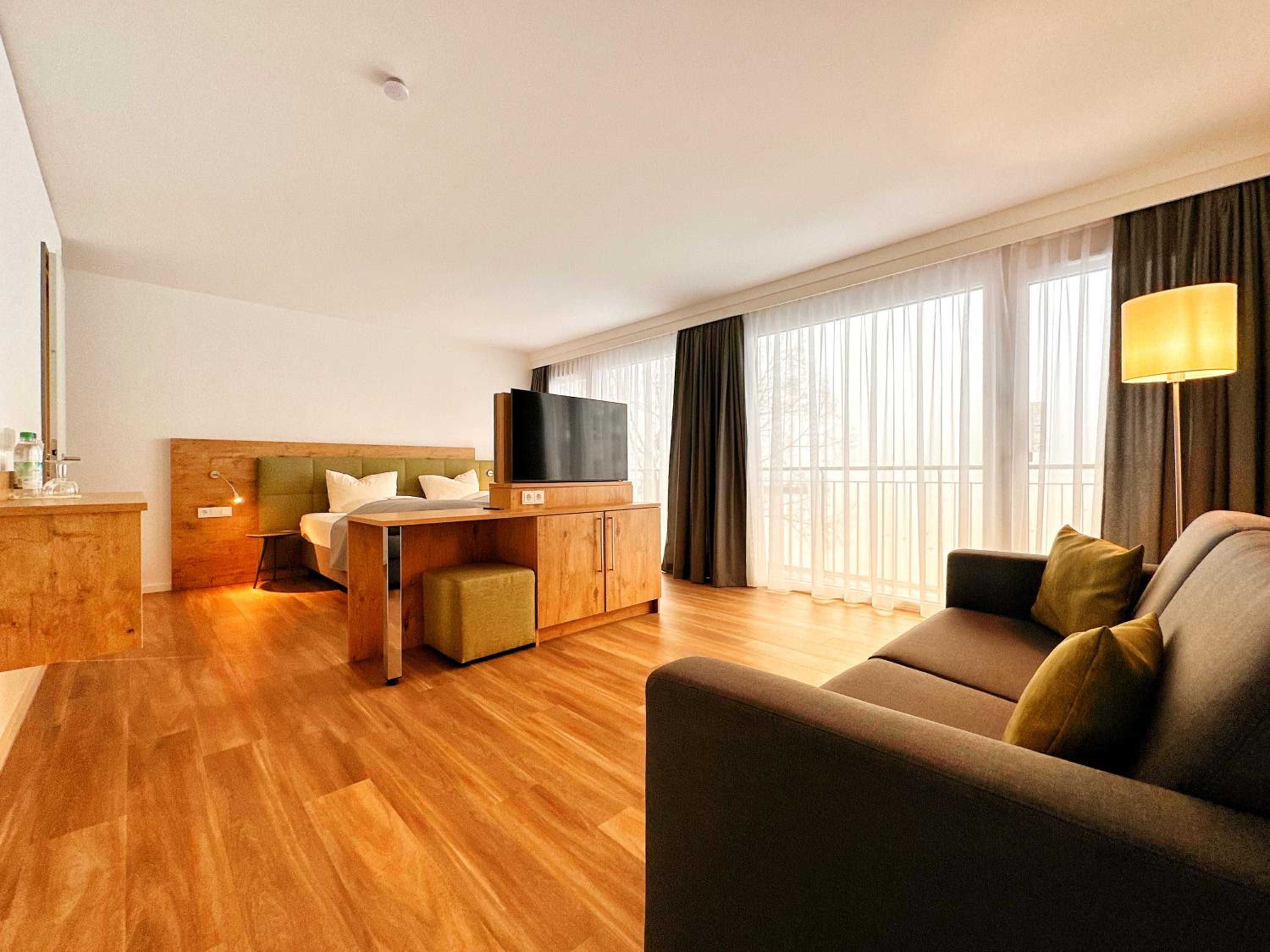 Junior Suite with Balcony photo 3