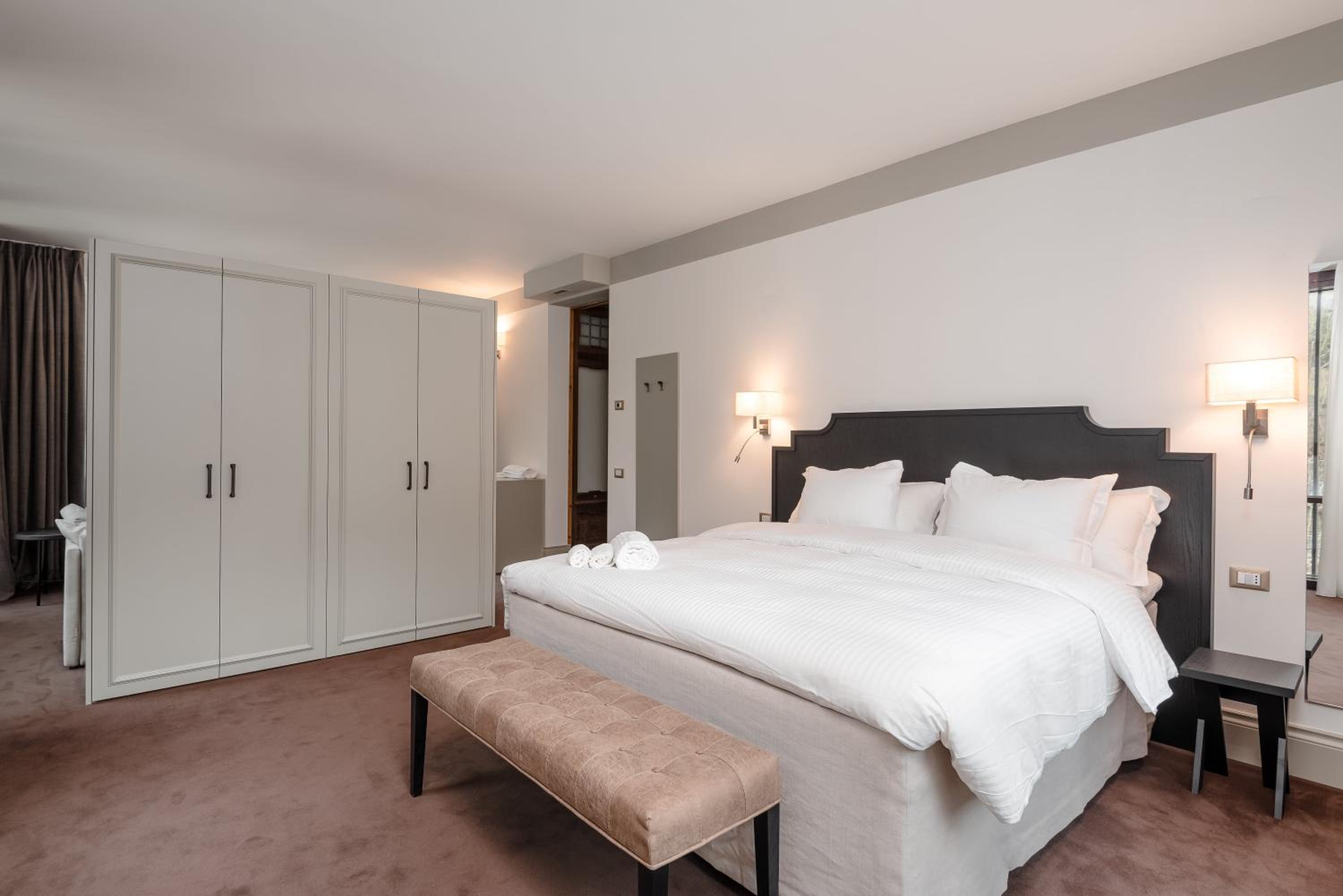 Superior Suite with Spa Access photo 1