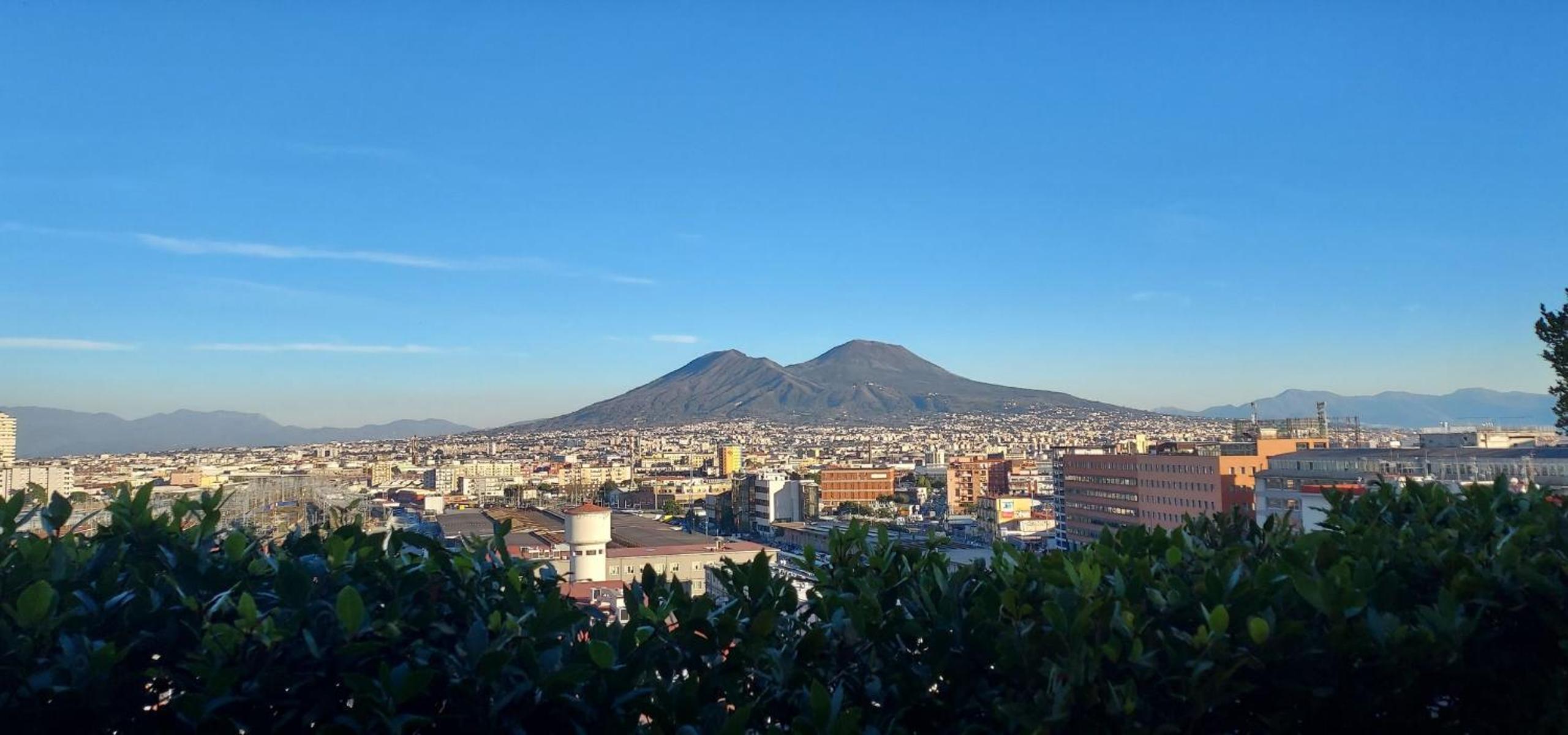 Deluxe Double or Twin Room with Vesuvio View