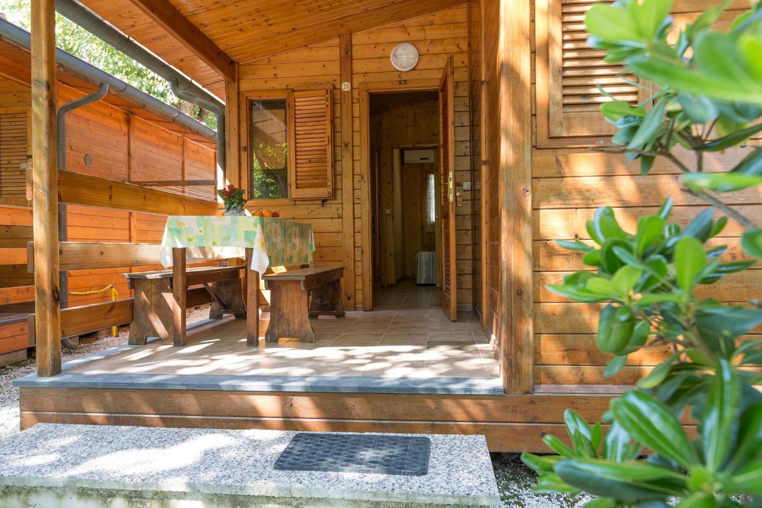 Chalet (4 Adults) - Photo 2