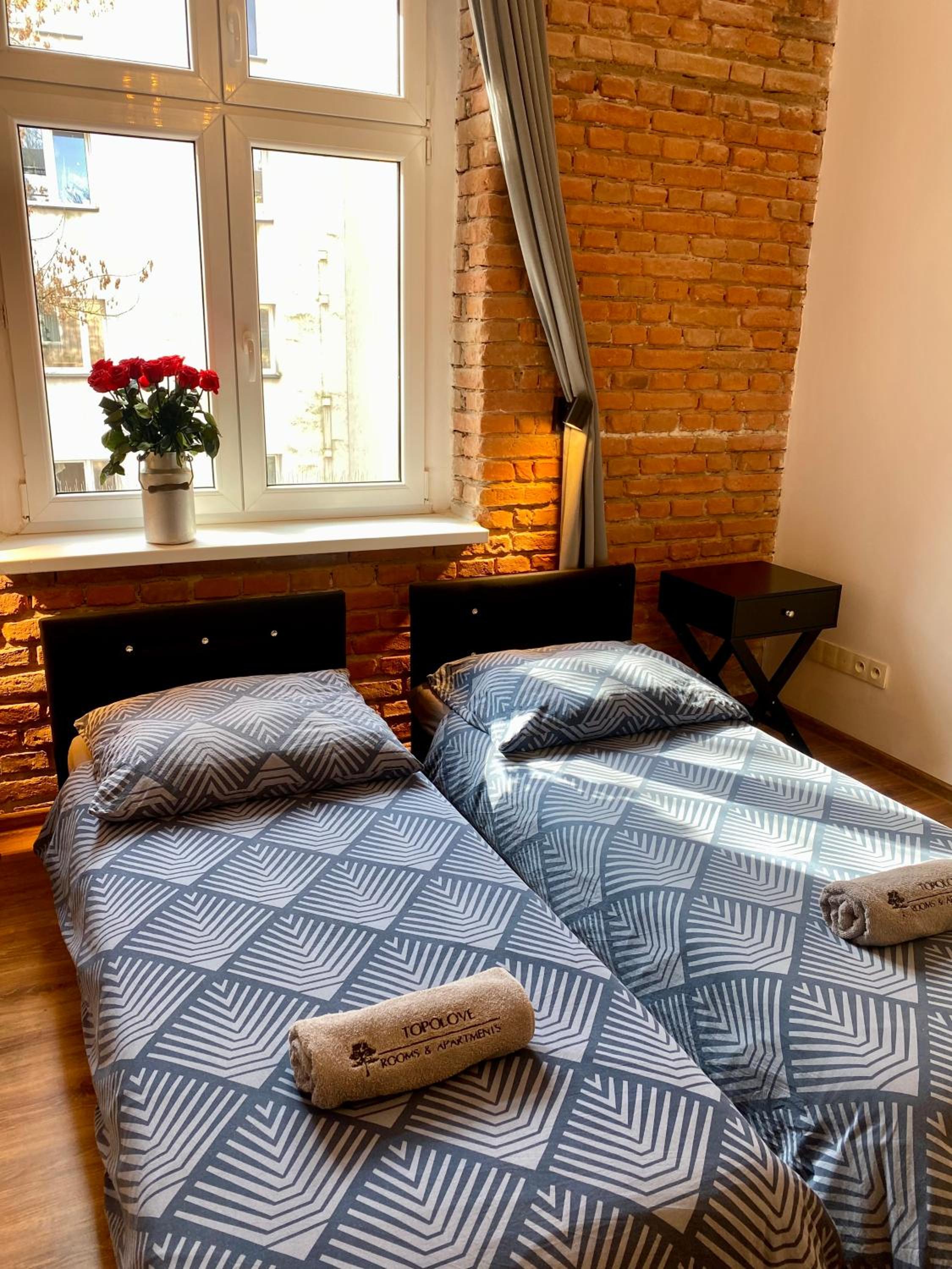 Double Room - Photo 5