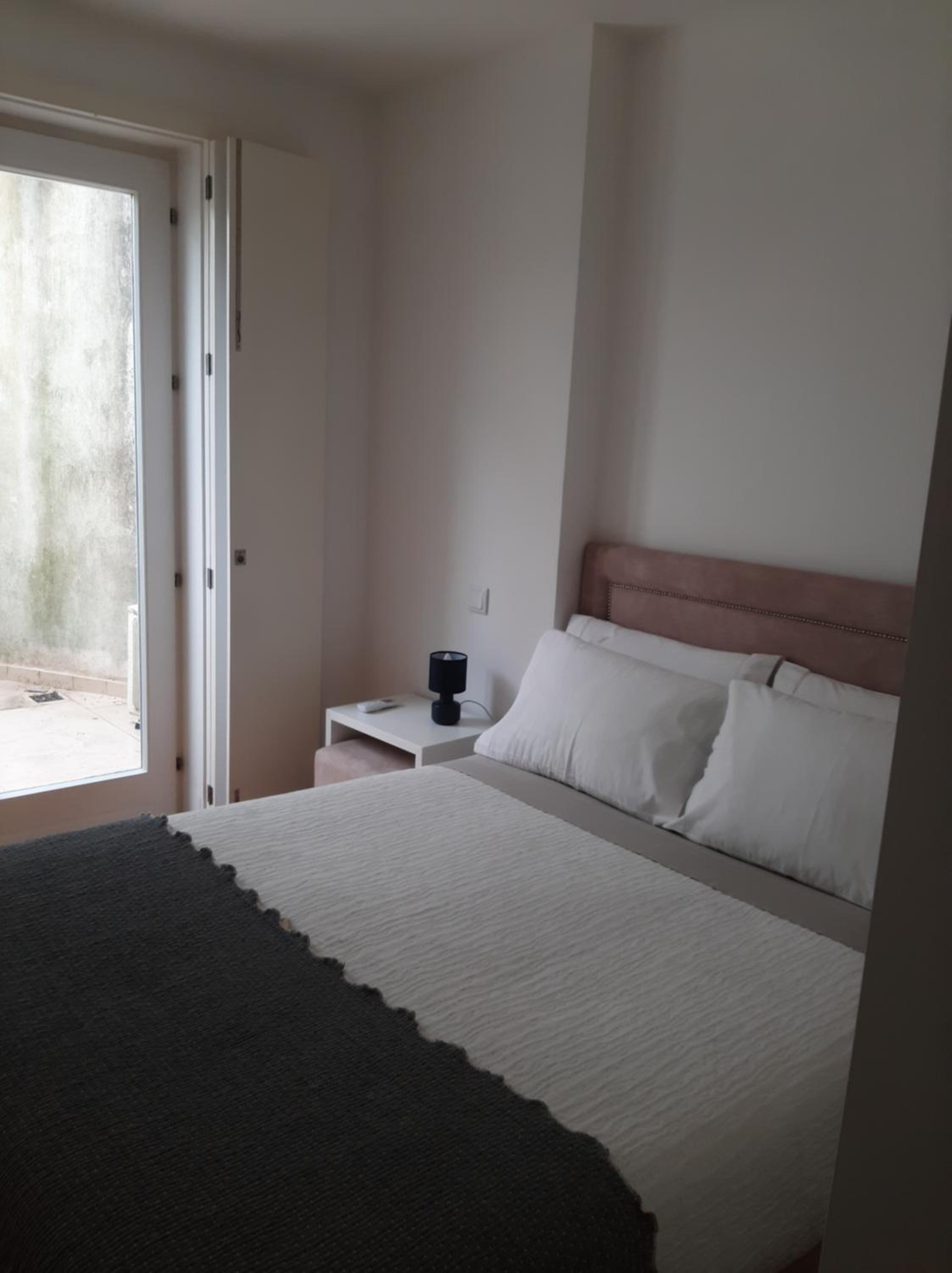 Apartment with Balcony photo 3