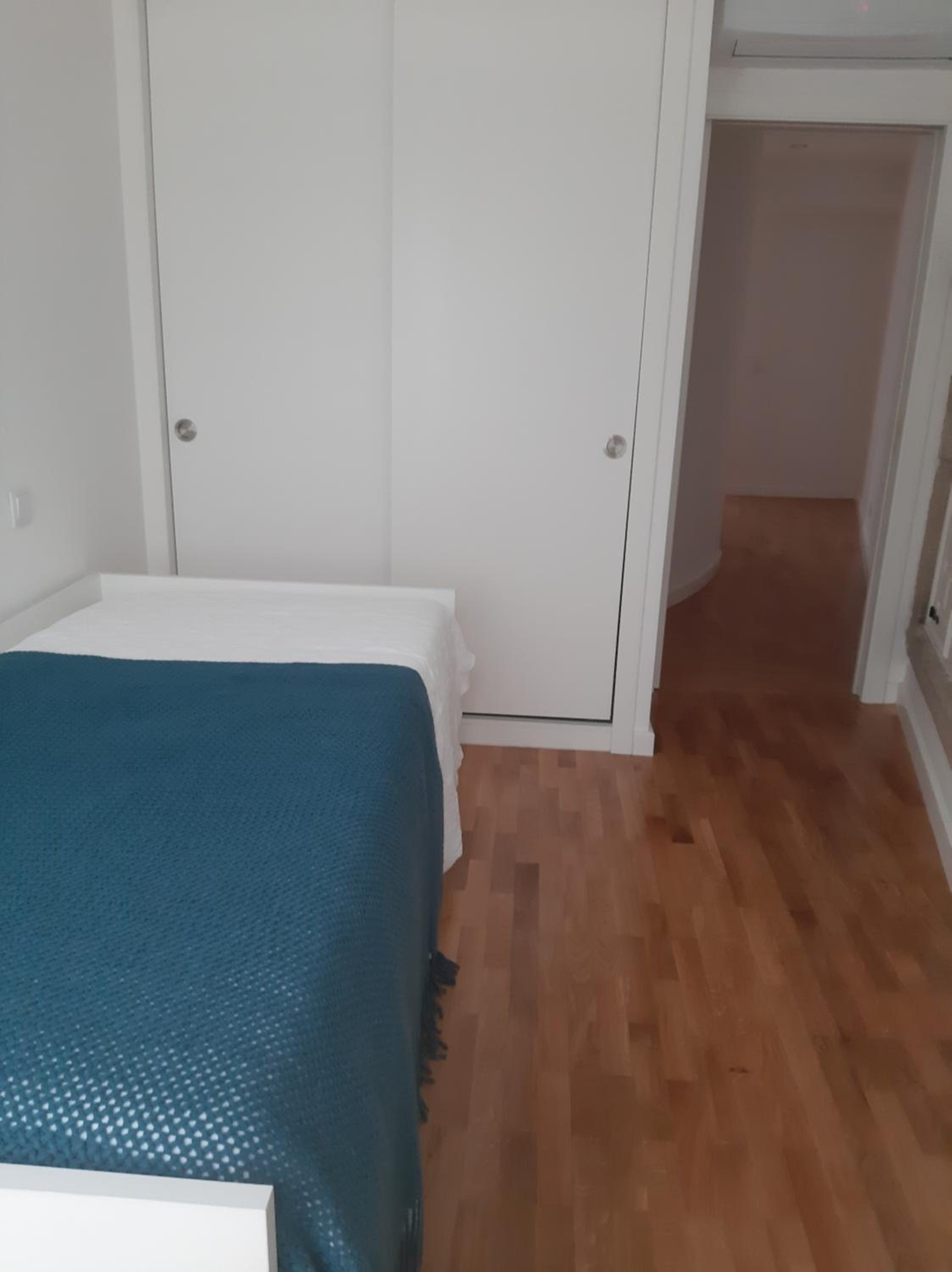 Apartment with Balcony photo 2