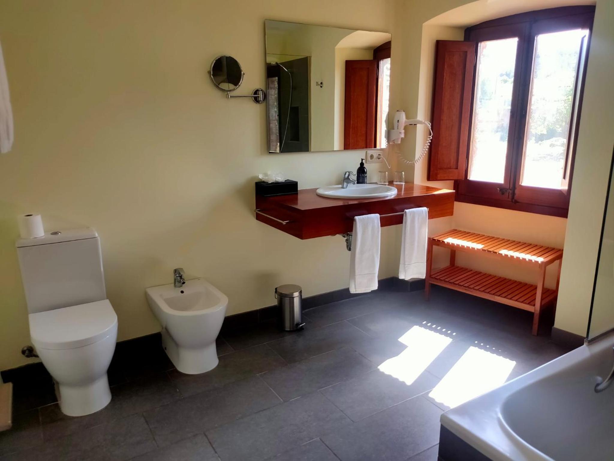 Deluxe Triple Room - Photo 2
