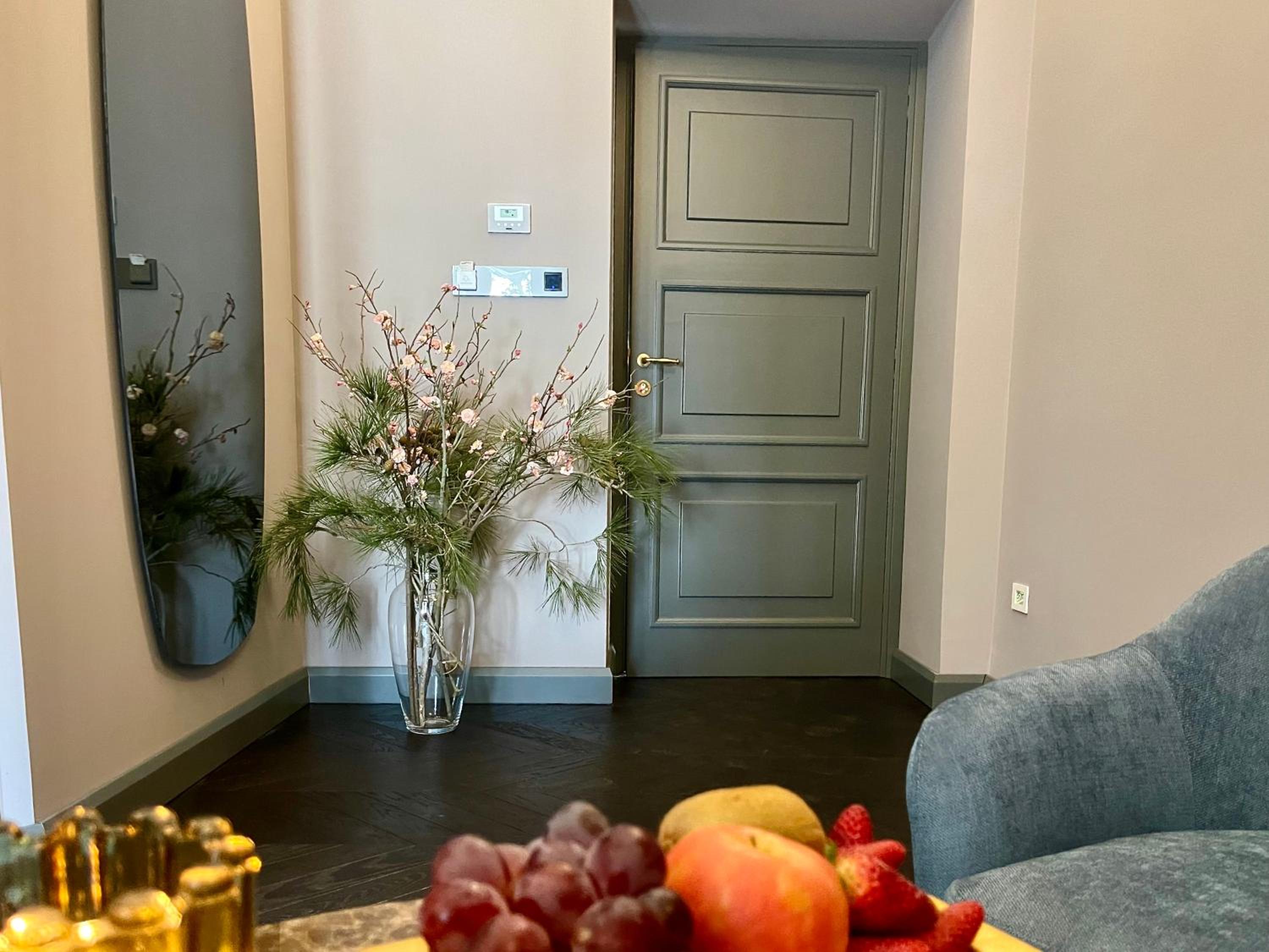 Deluxe Suite - Photo 3