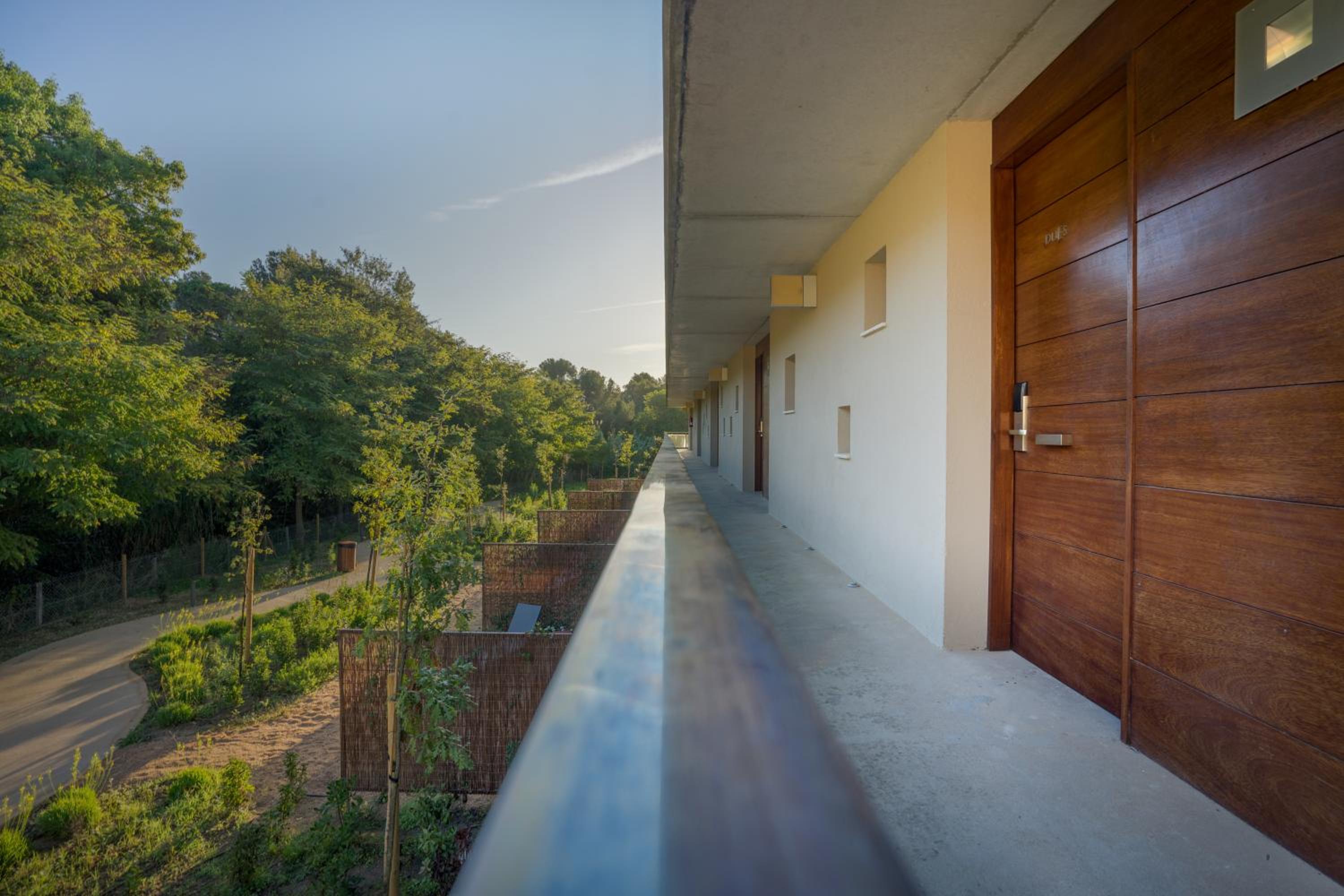 Double Room with Garden View - Photo 3