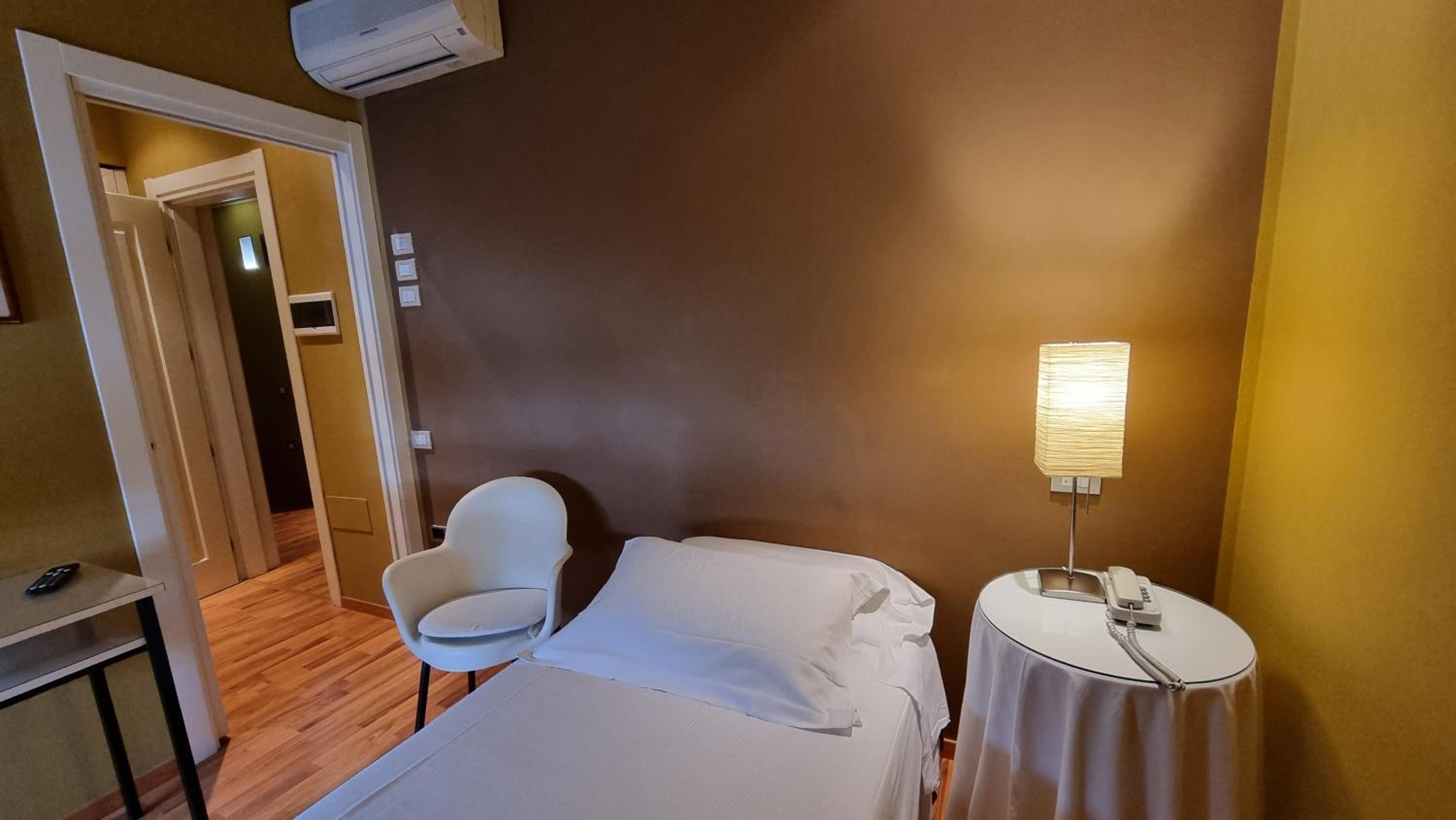 Single Room