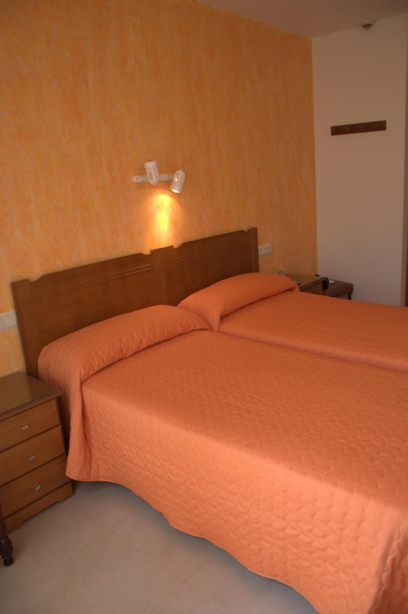 Economy Double or Twin Room photo 3