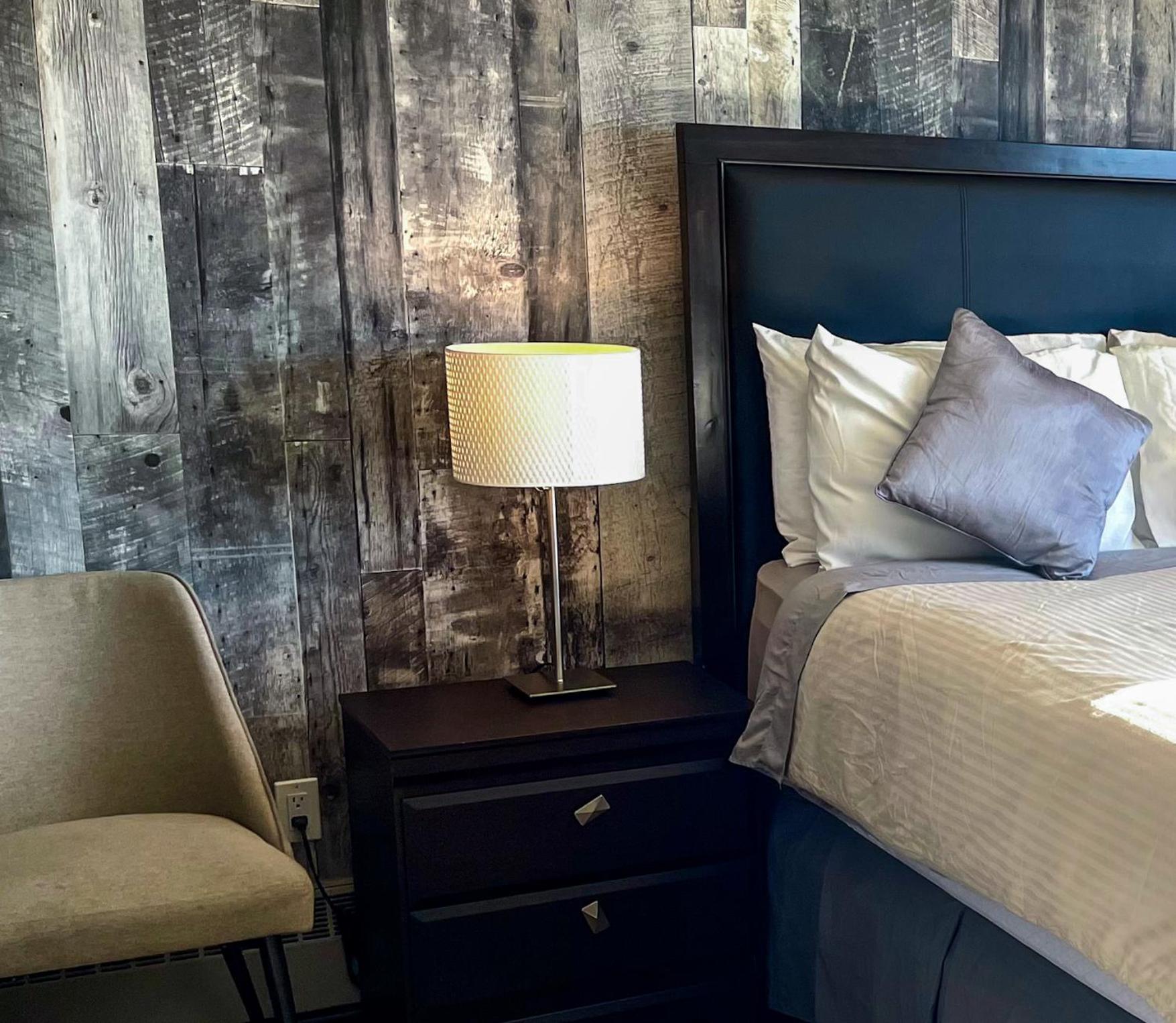 Queen Room - Photo 3
