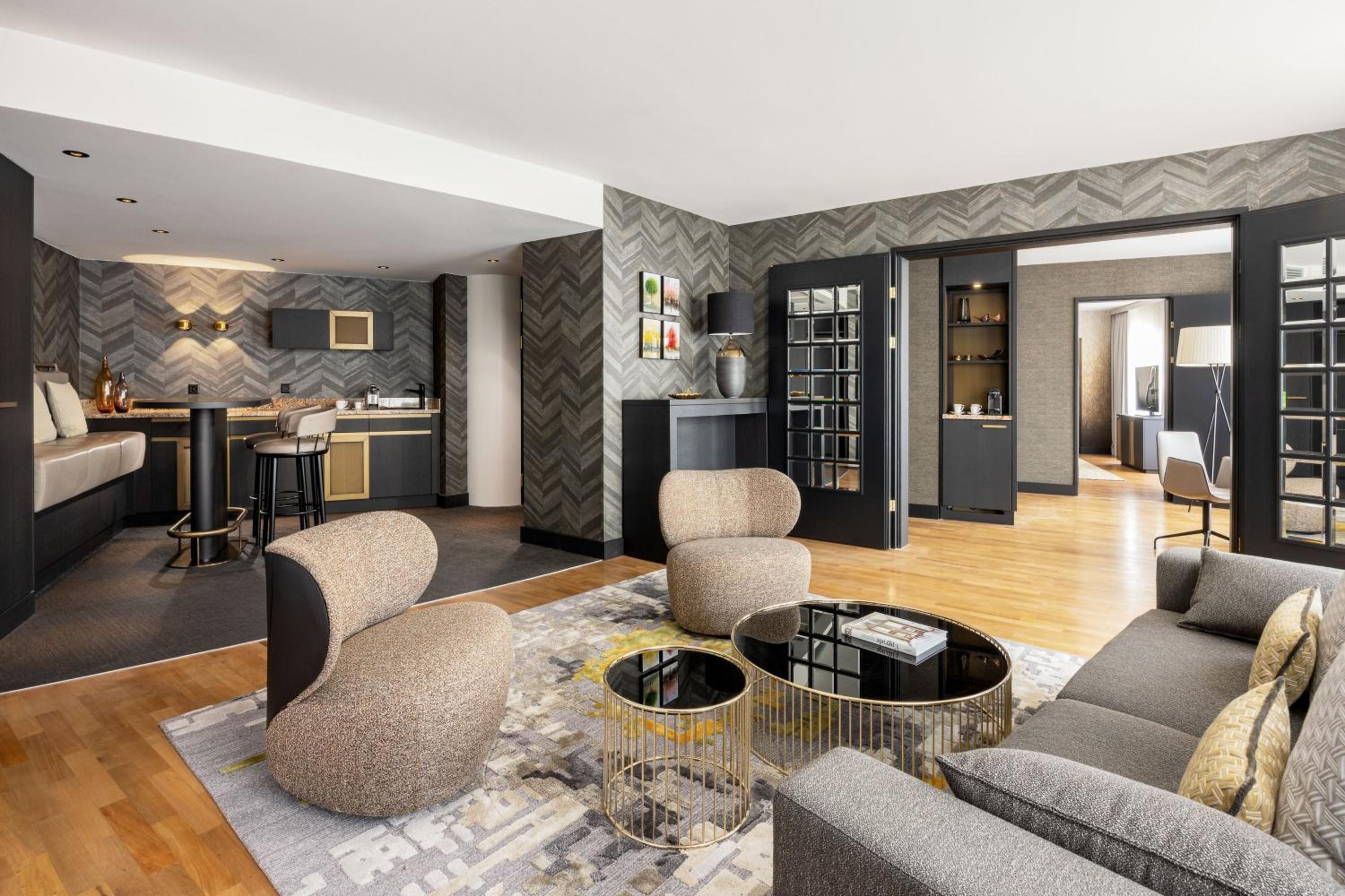 Presidential Suite photo 2
