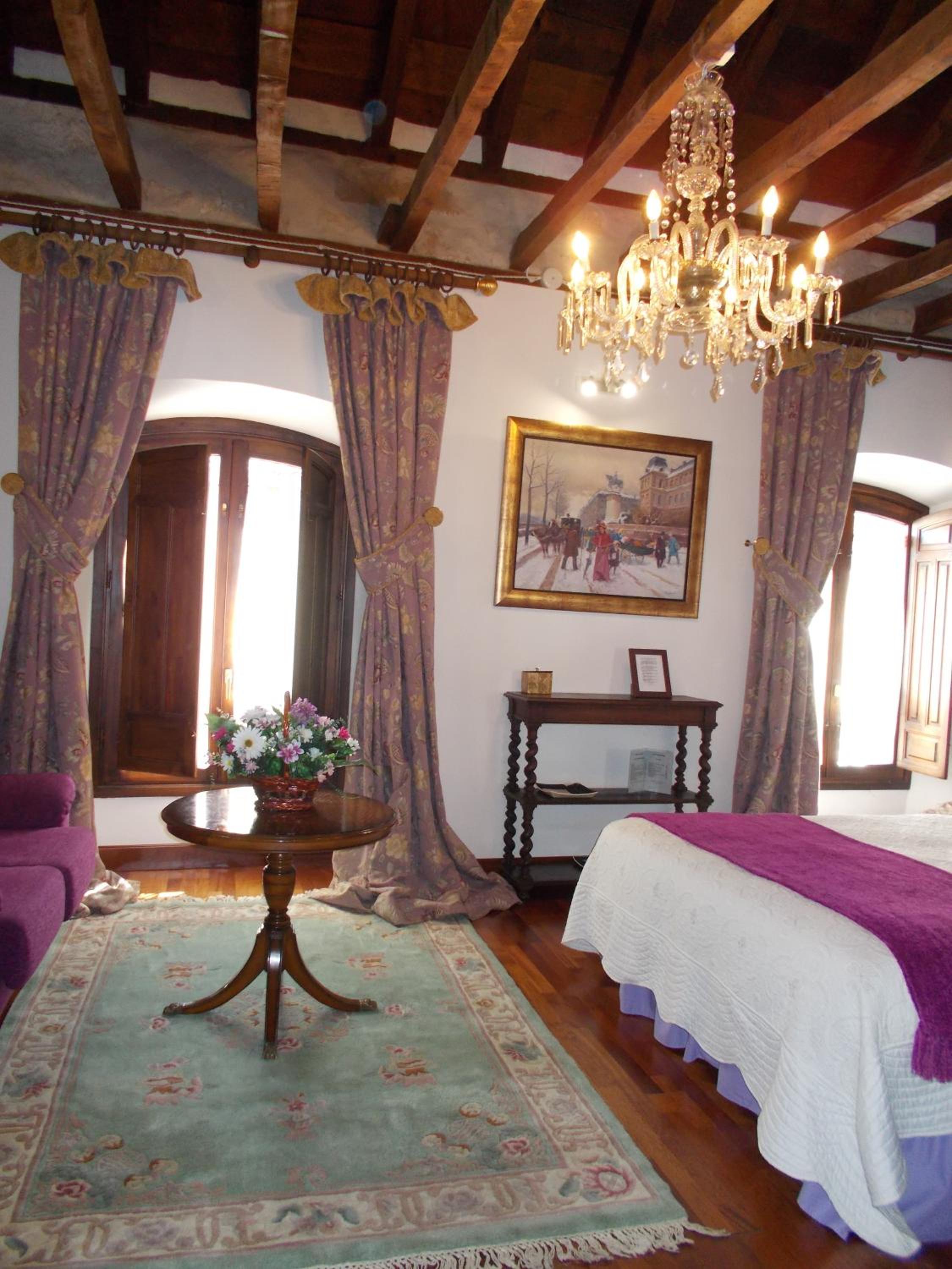 Deluxe Double Room - Photo 28