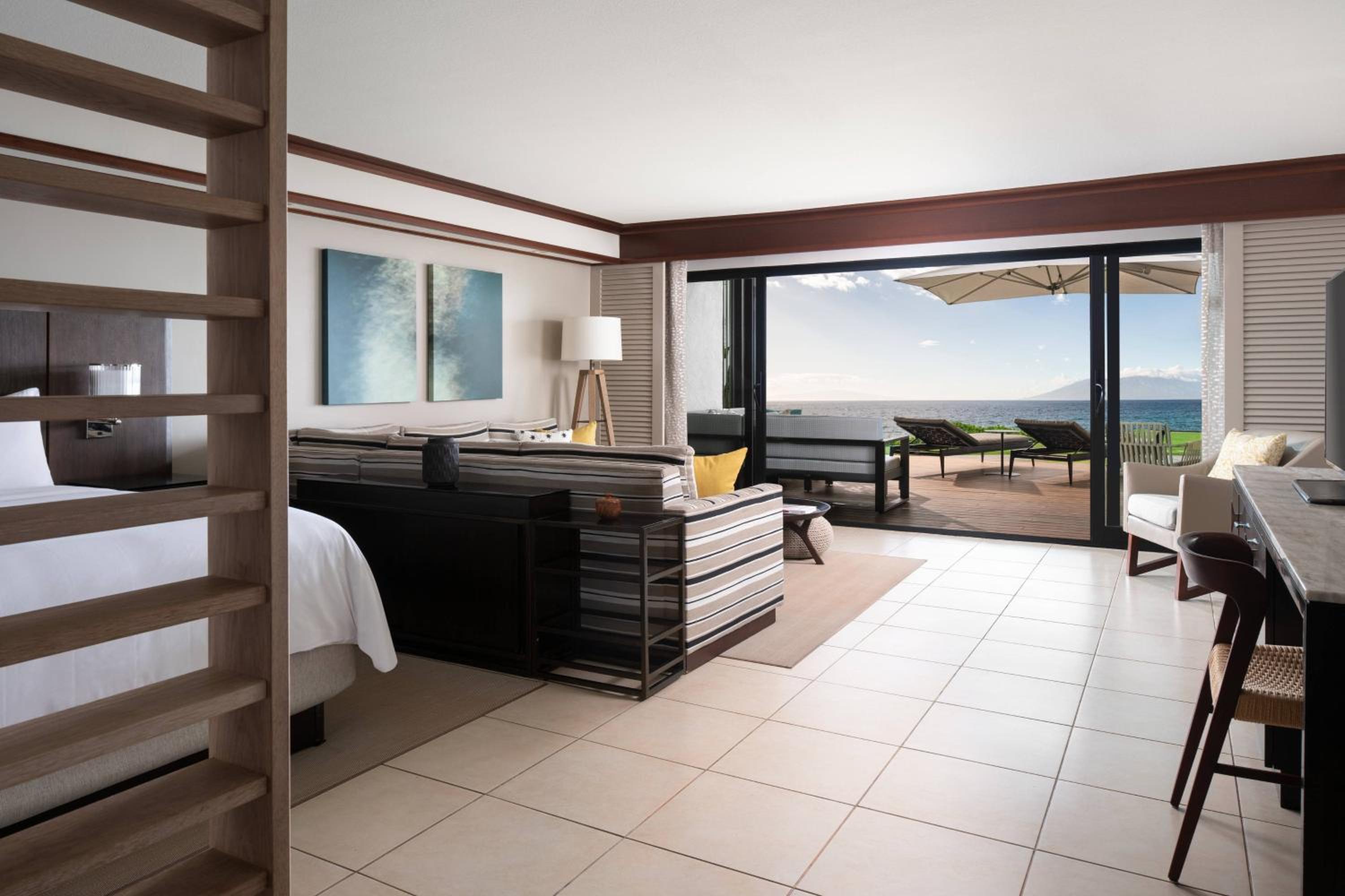 Oceanfront Sundeck Jr Ste, Junior Suite, 1 King - Photo 5