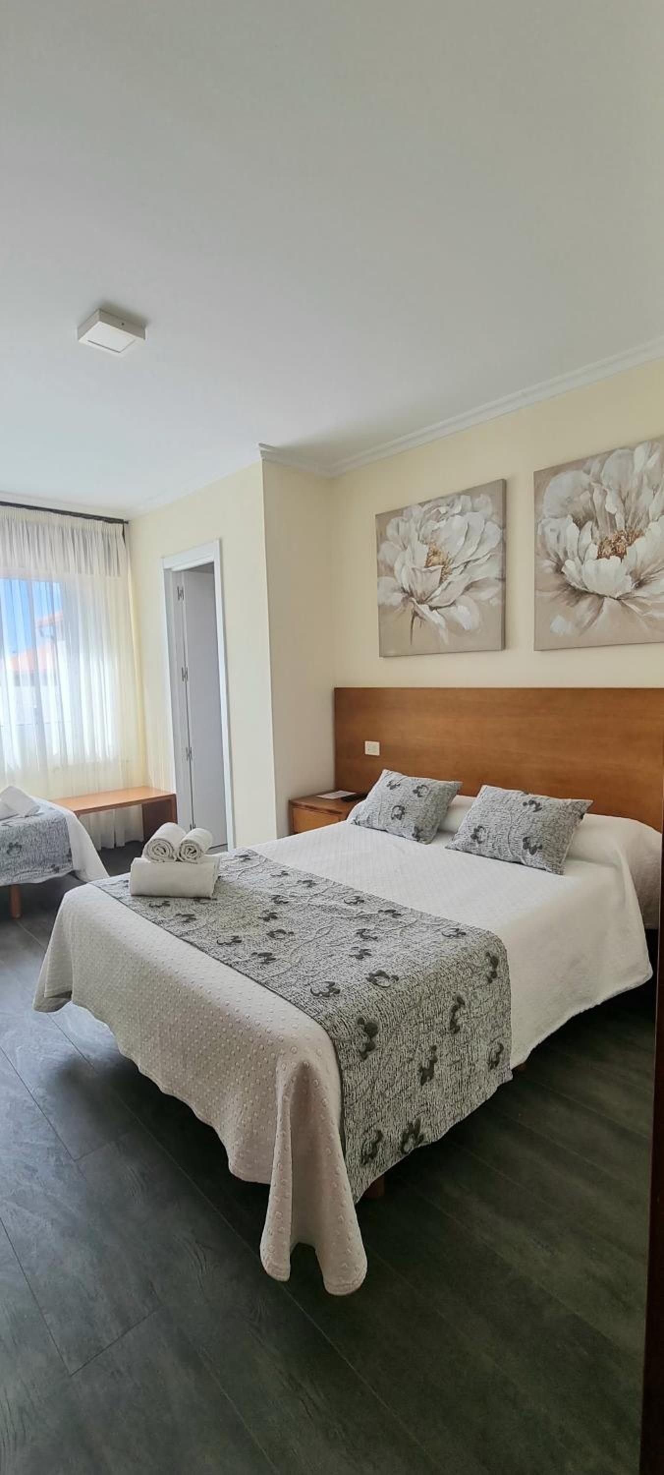 Habitación Triple con Baño Privado