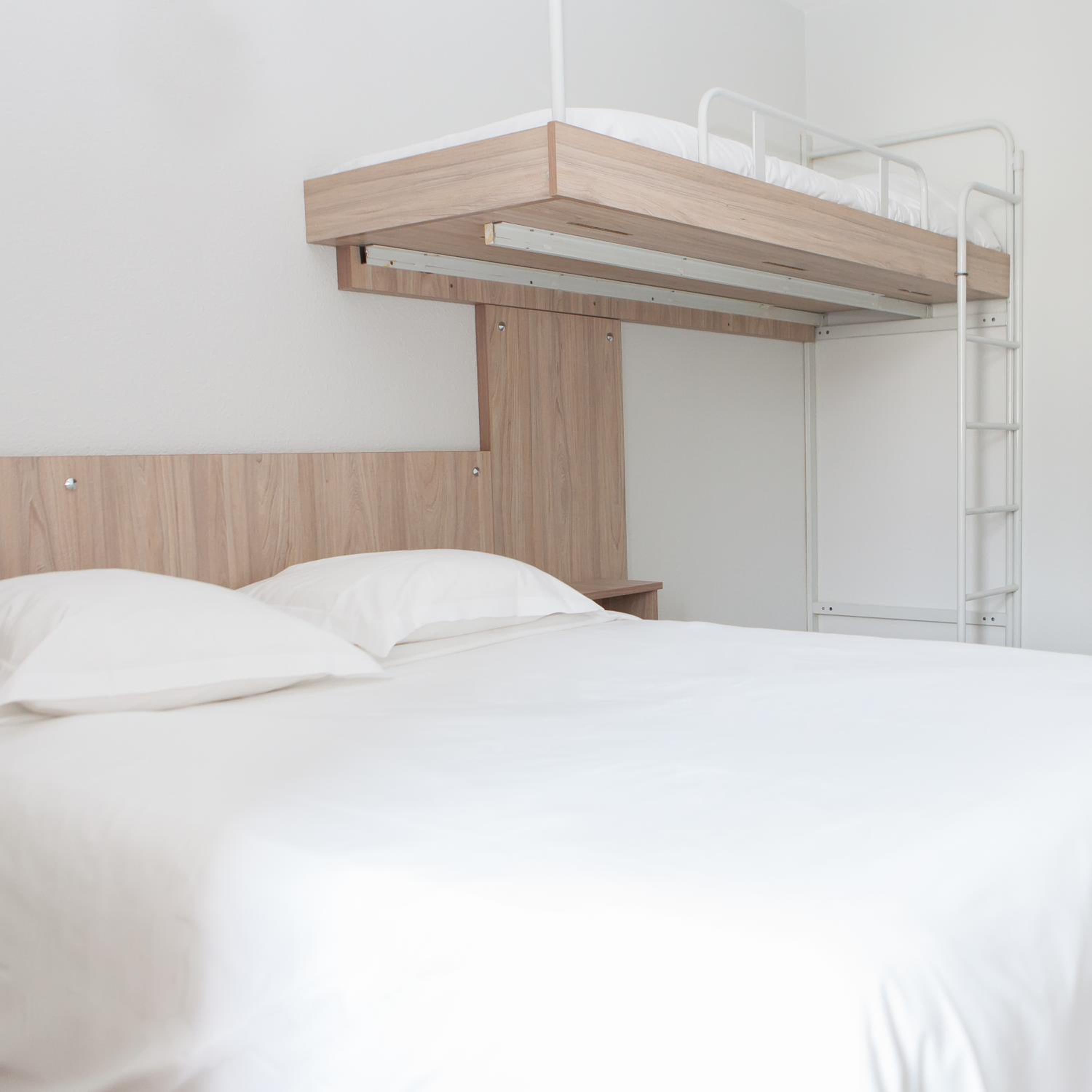 Economy Triple Room