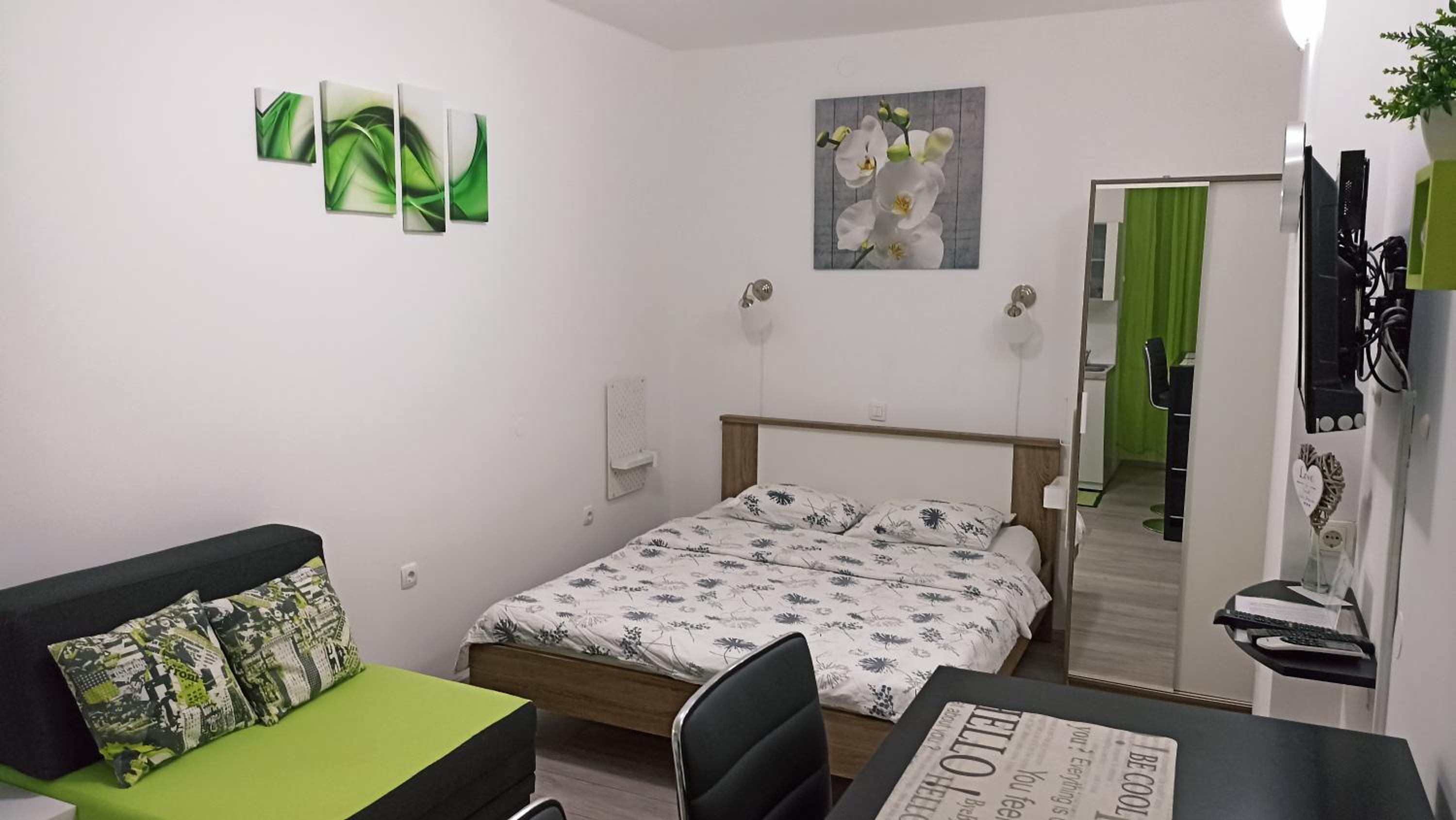 Studio Apartment