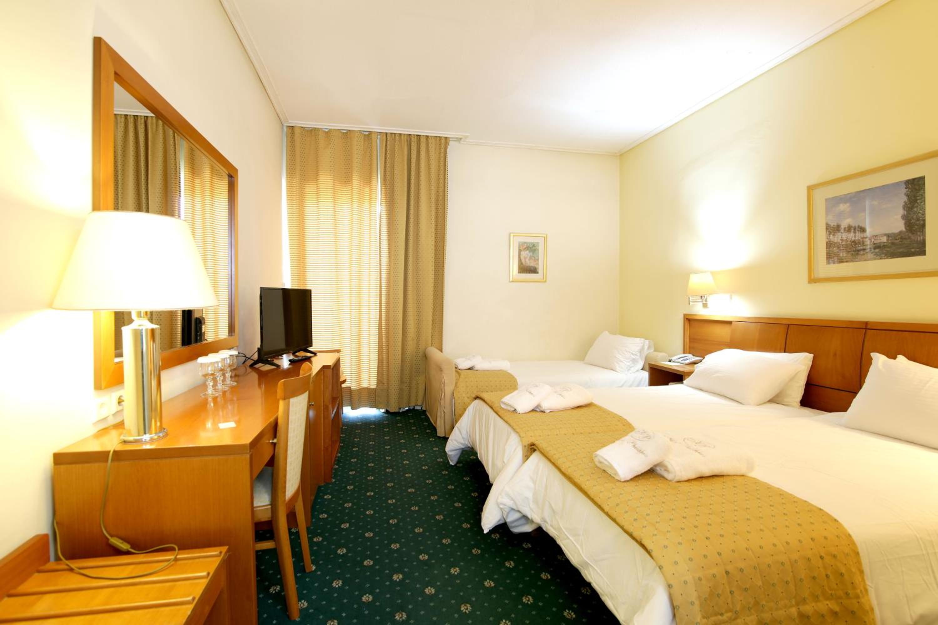 Classic Triple Room