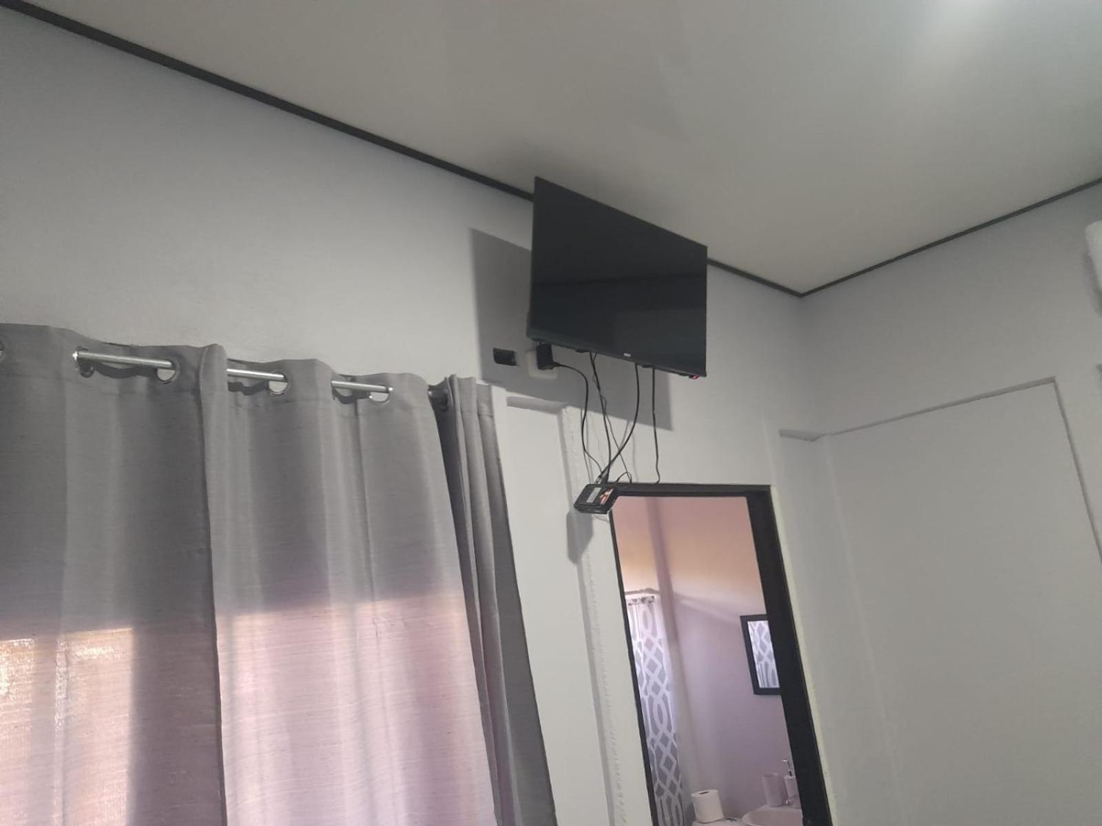 Deluxe Queen Room photo 3