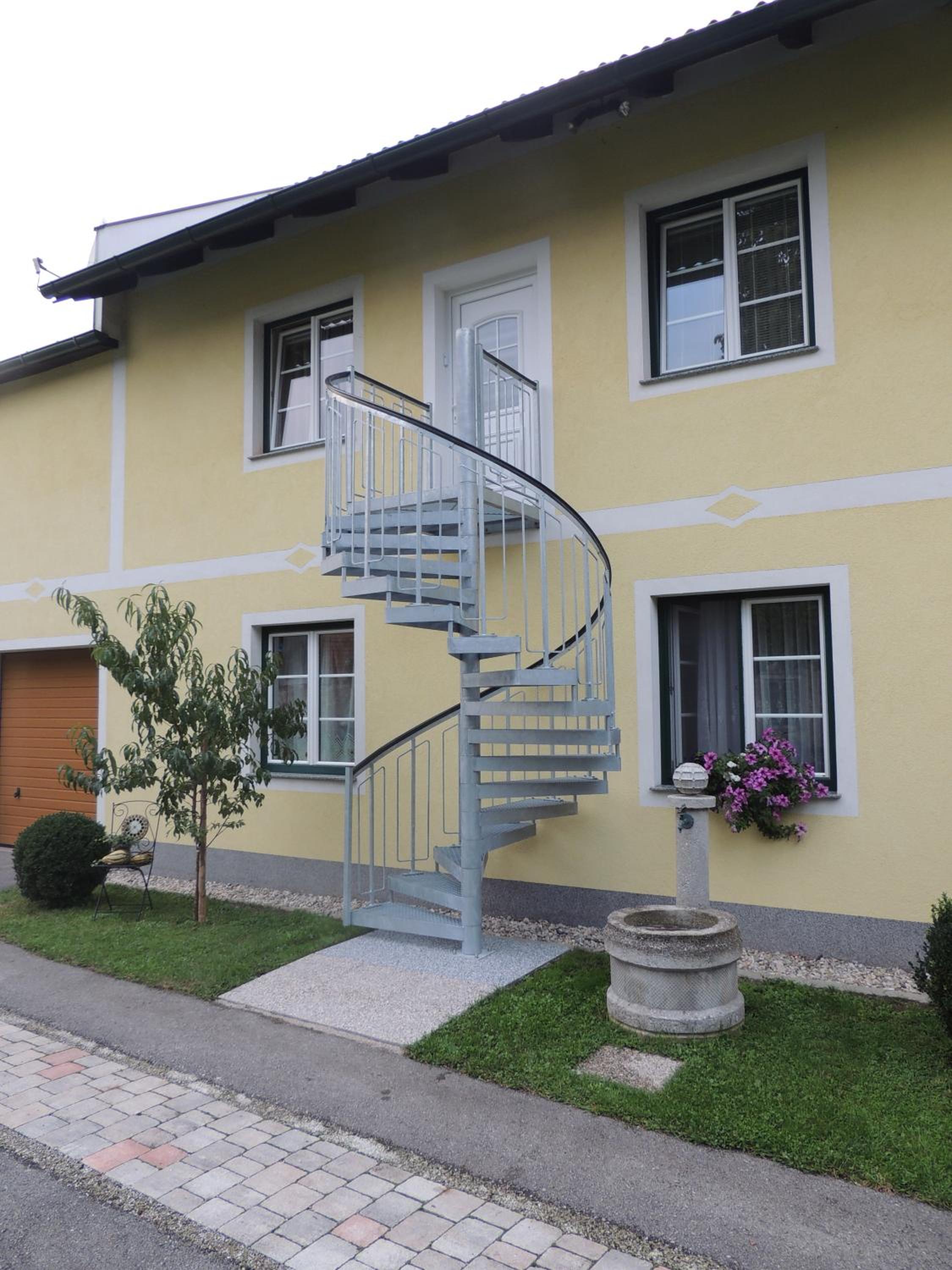 Three-Bedroom Apartment - Photo 14