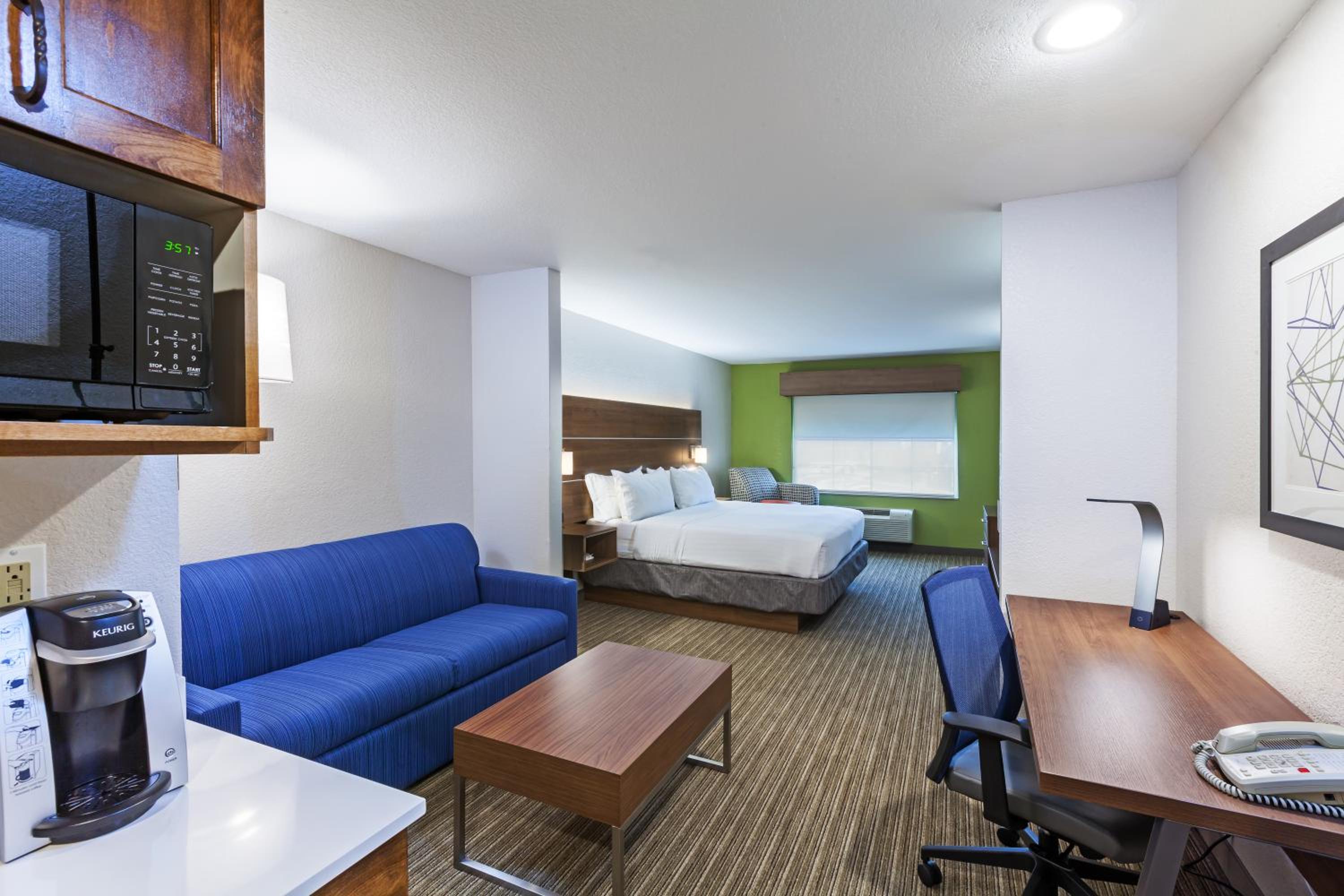 King Suite - Photo 4