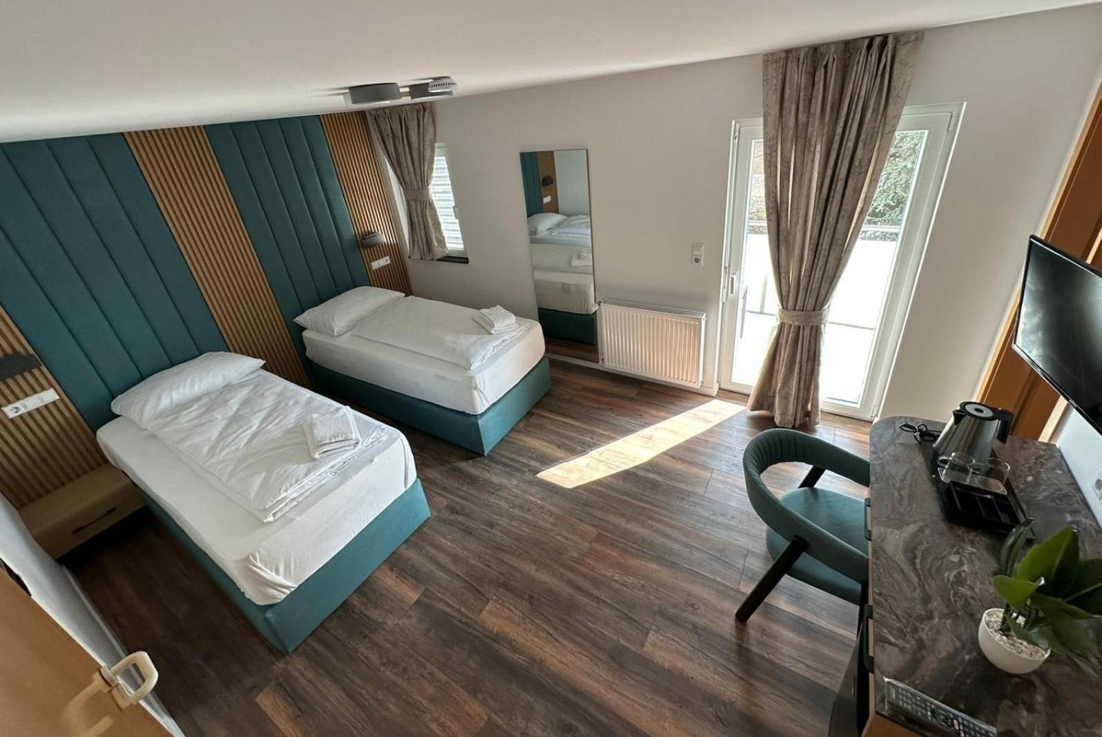 Double or Twin Room with Balcony photo 3