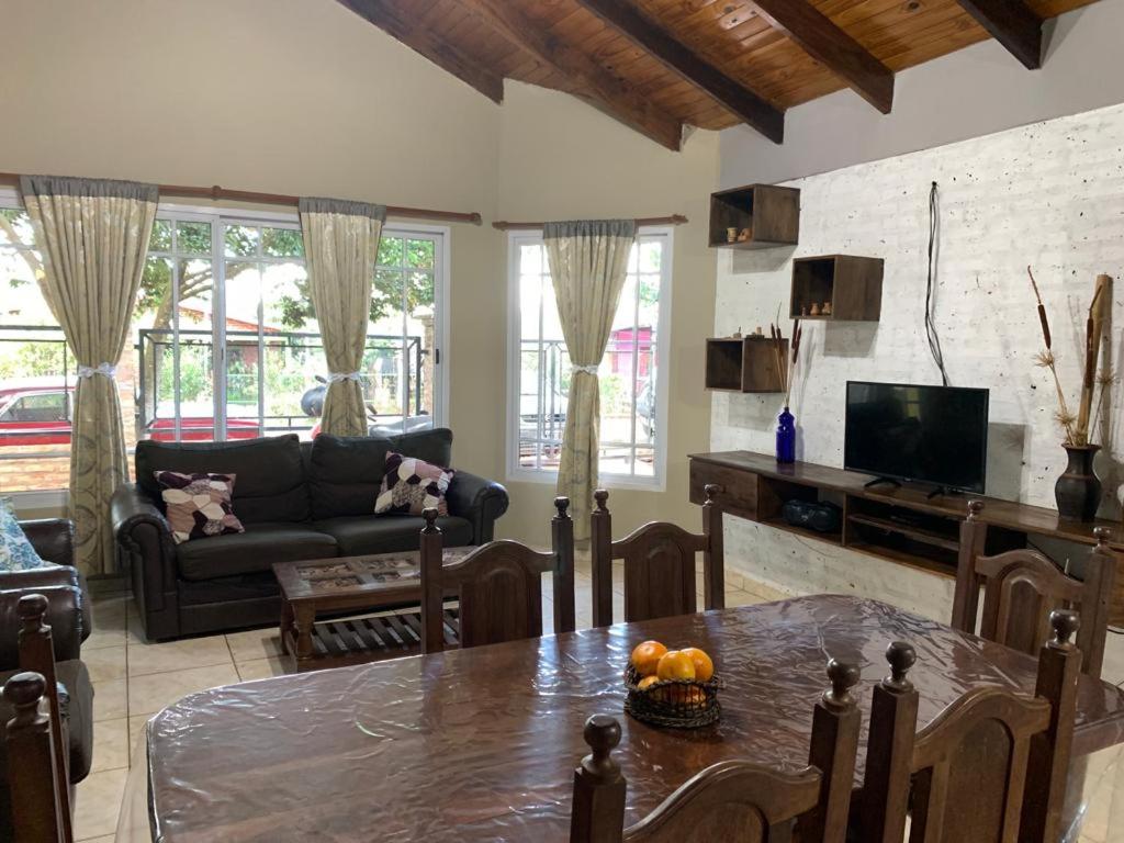 Three-Bedroom House photo 3