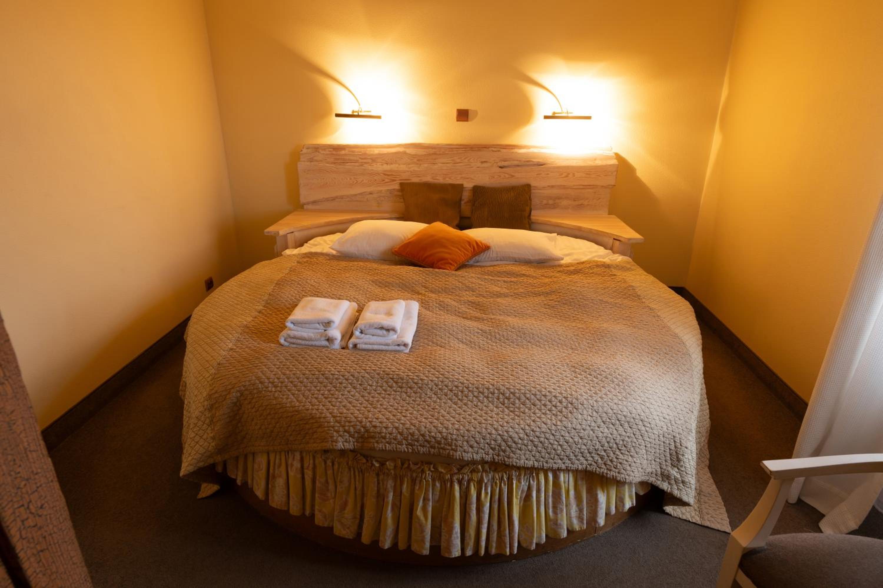 Large Double Room
